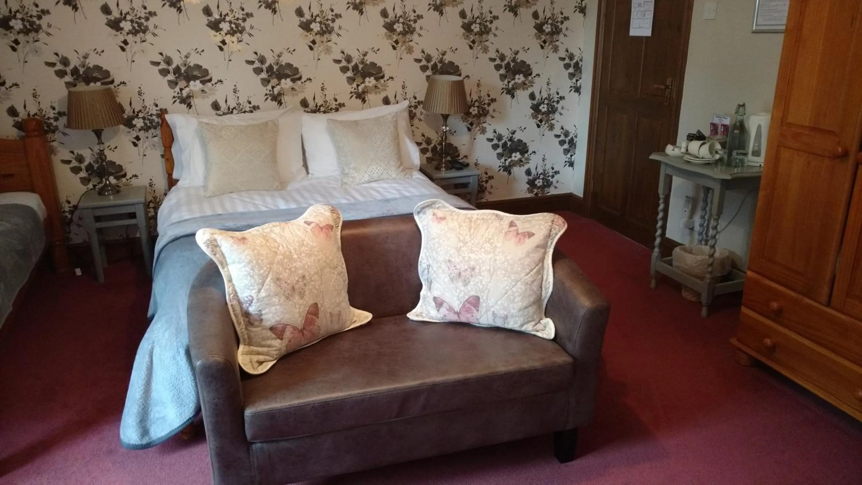 Photo of the whole room, Bed in Midtown Farm Bed & Breakfast