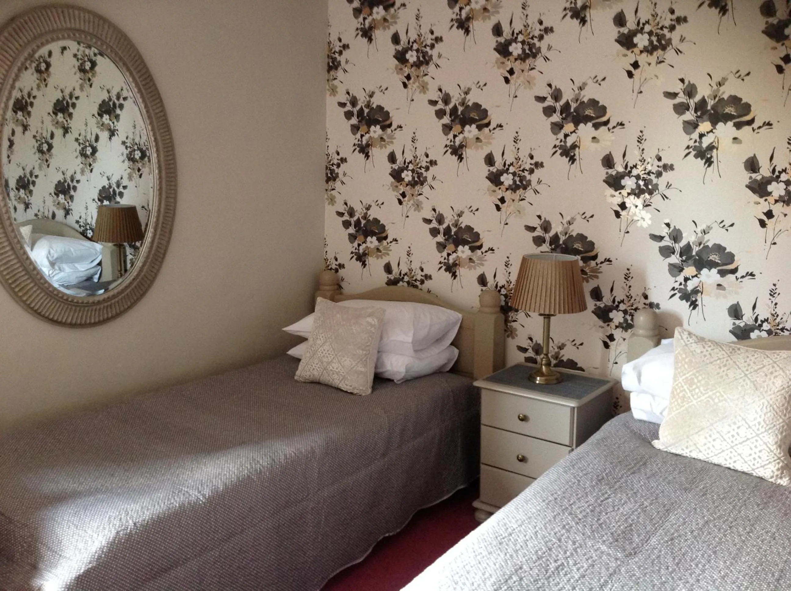 Bed in Midtown Farm Bed & Breakfast