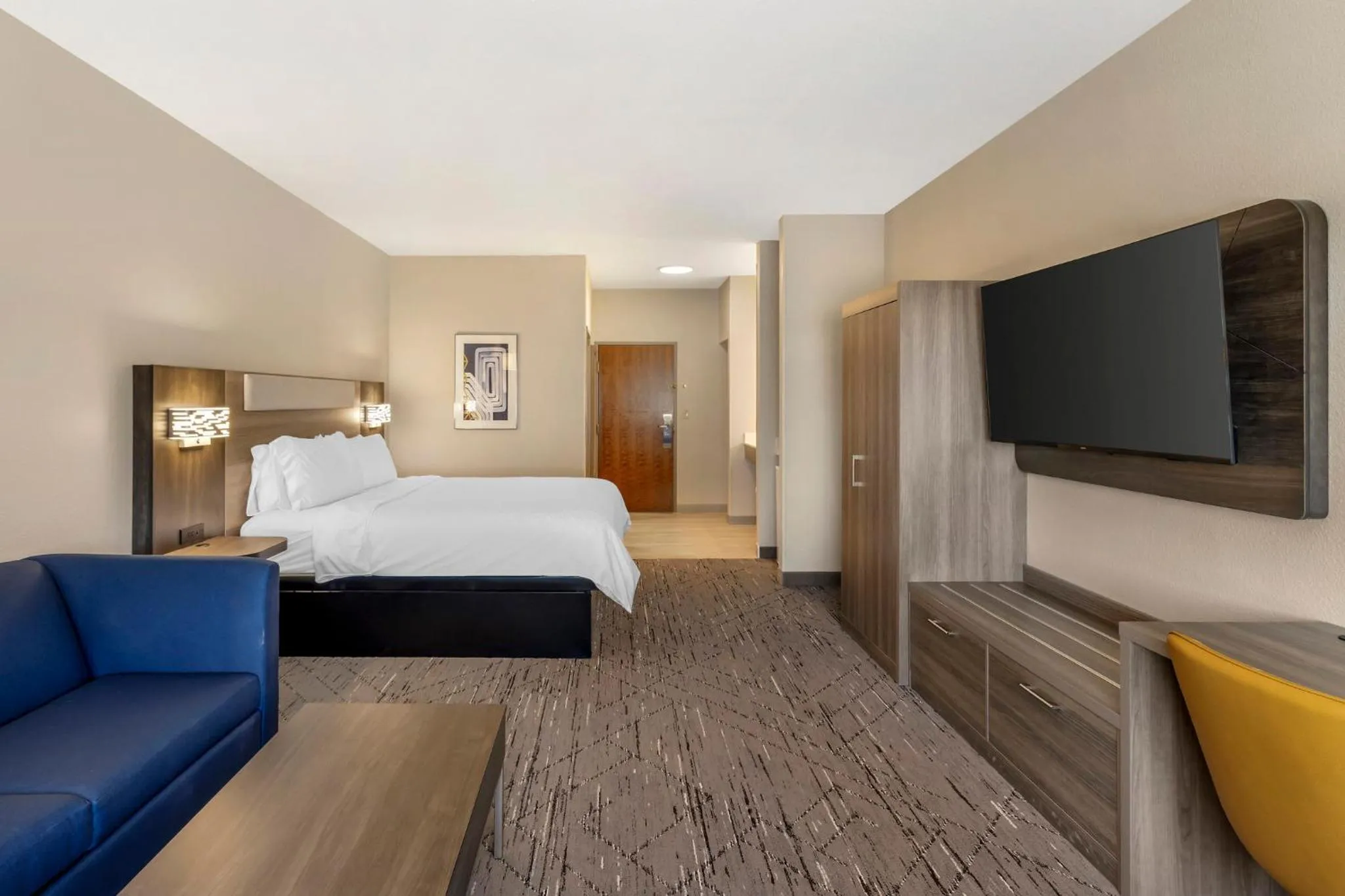 Photo of the whole room, Bed in Holiday Inn Express Fallon by IHG