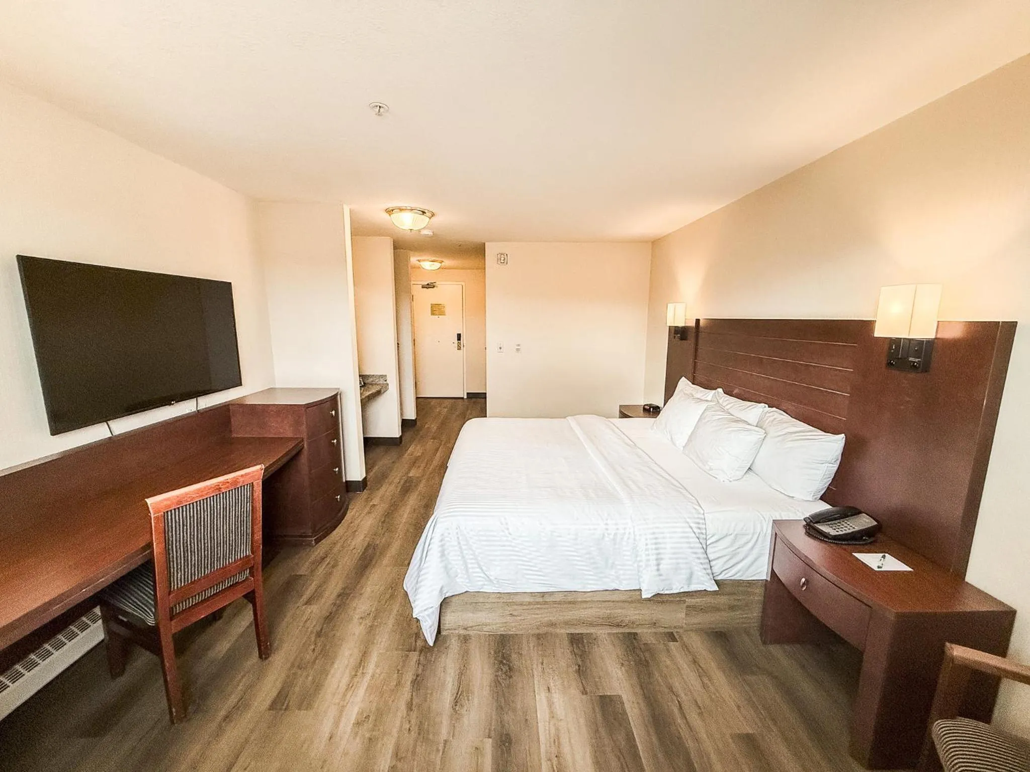 Property building, Bed in West Edmonton Mall Inn