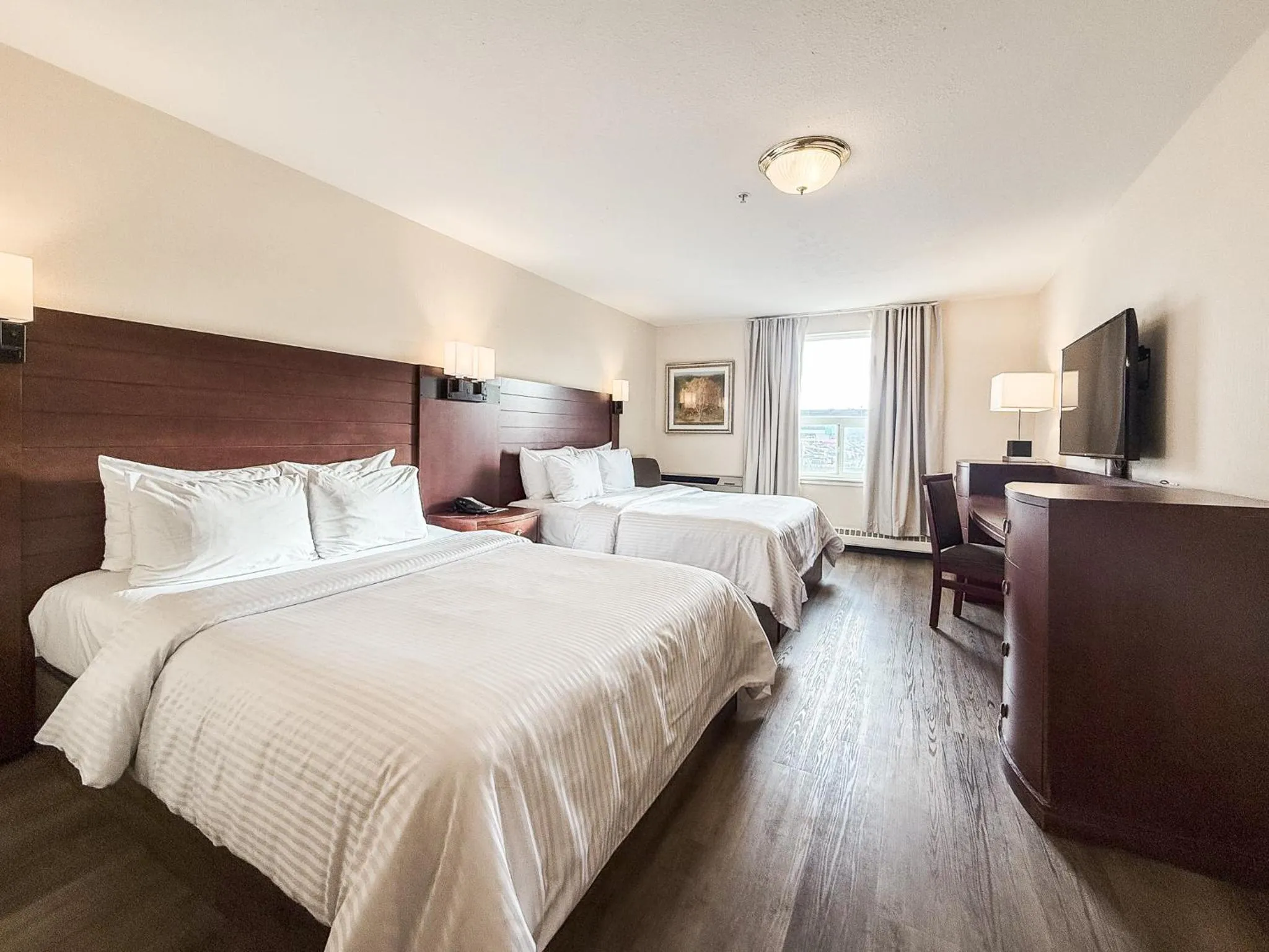 Property building, Bed in West Edmonton Mall Inn