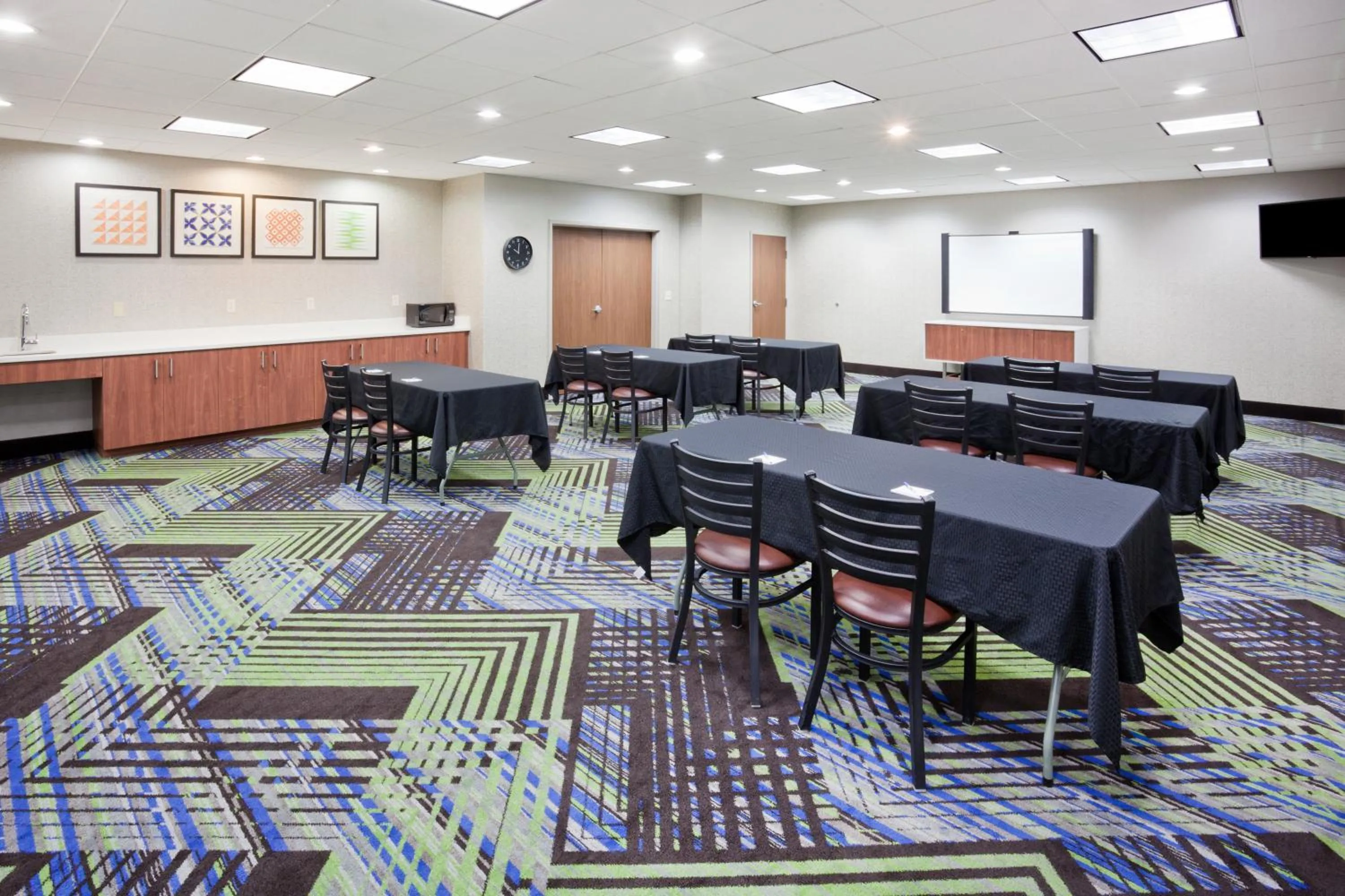 Business facilities in Holiday Inn Express & Suites - Dickinson by IHG