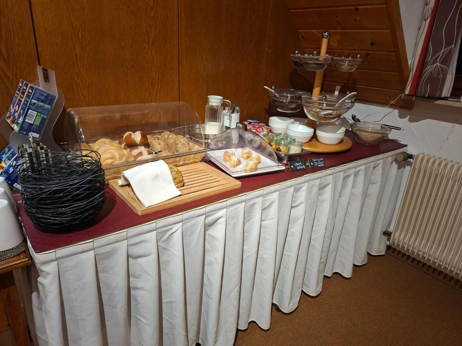 Breakfast in Hotel KRONE Garni