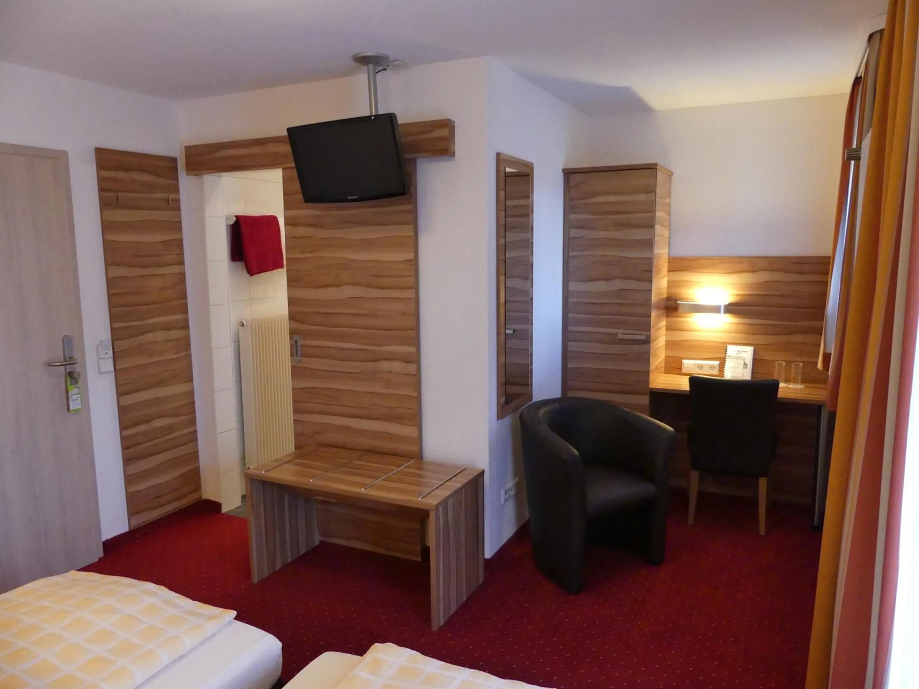 Photo of the whole room, Bed in Hotel KRONE Garni