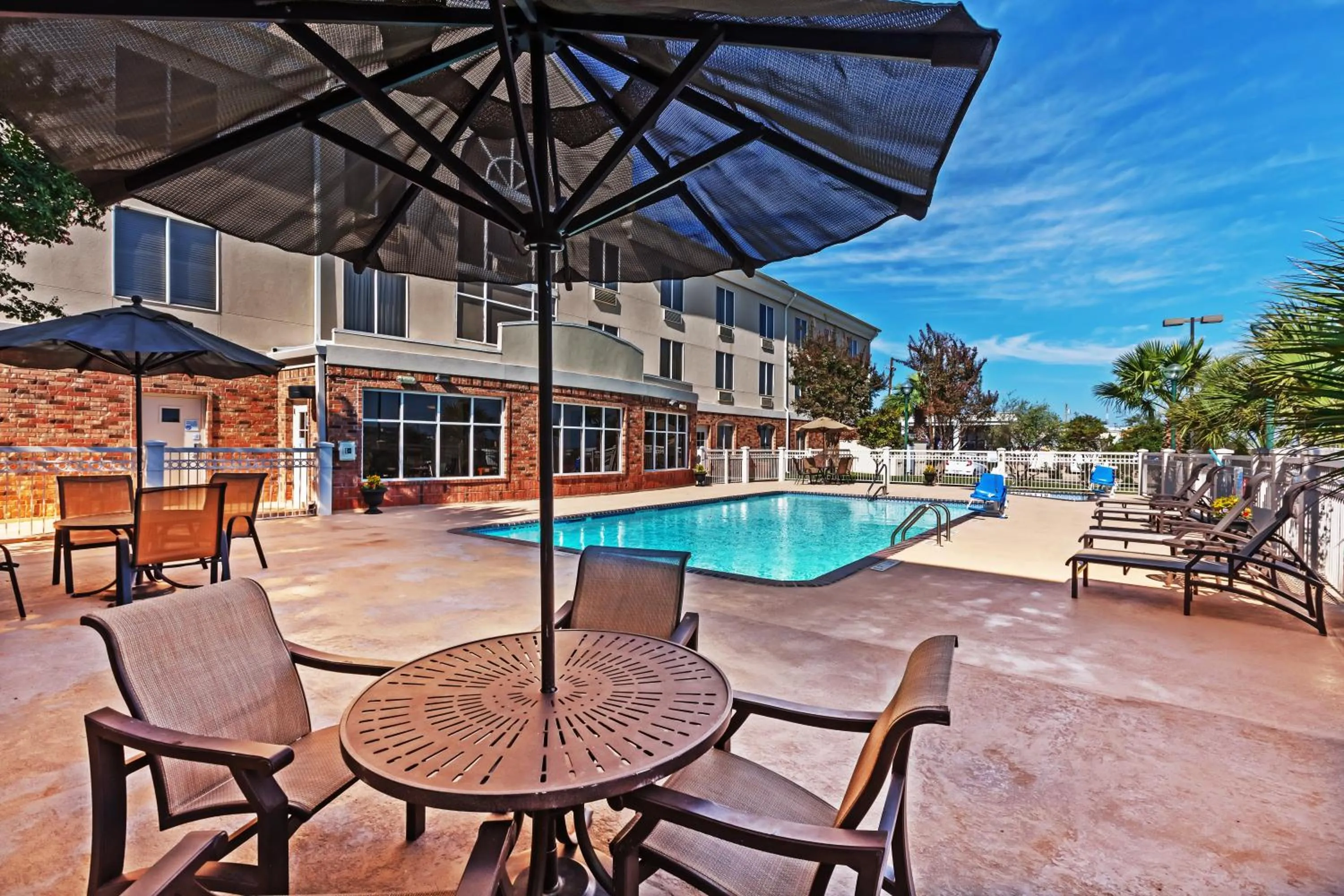 Swimming pool in Holiday Inn Express Hotel & Suites Eagle Pass by IHG