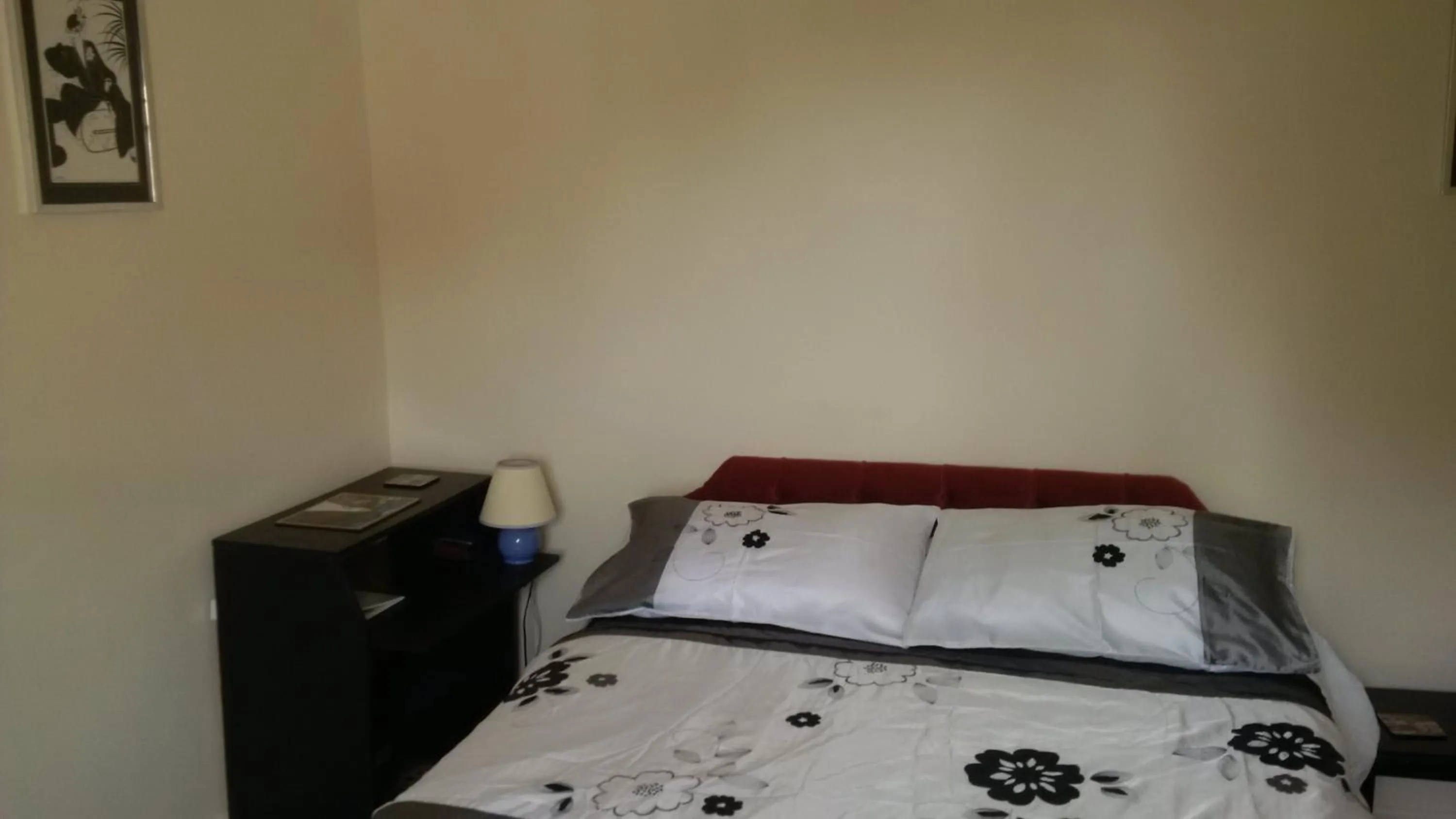 Photo of the whole room in Hethersett Lodge