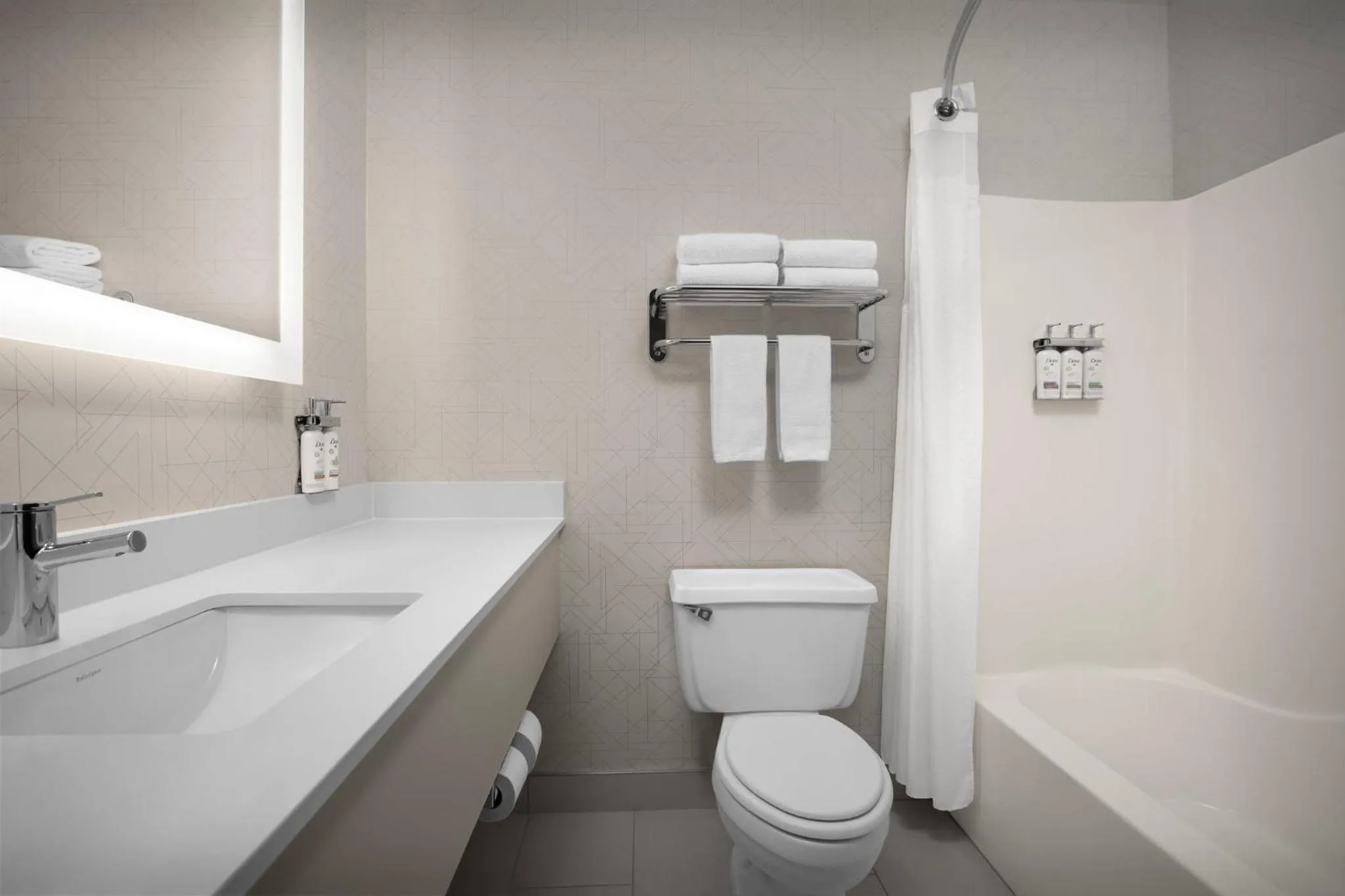 Bathroom in Holiday Inn Express Fargo - West Acres by IHG