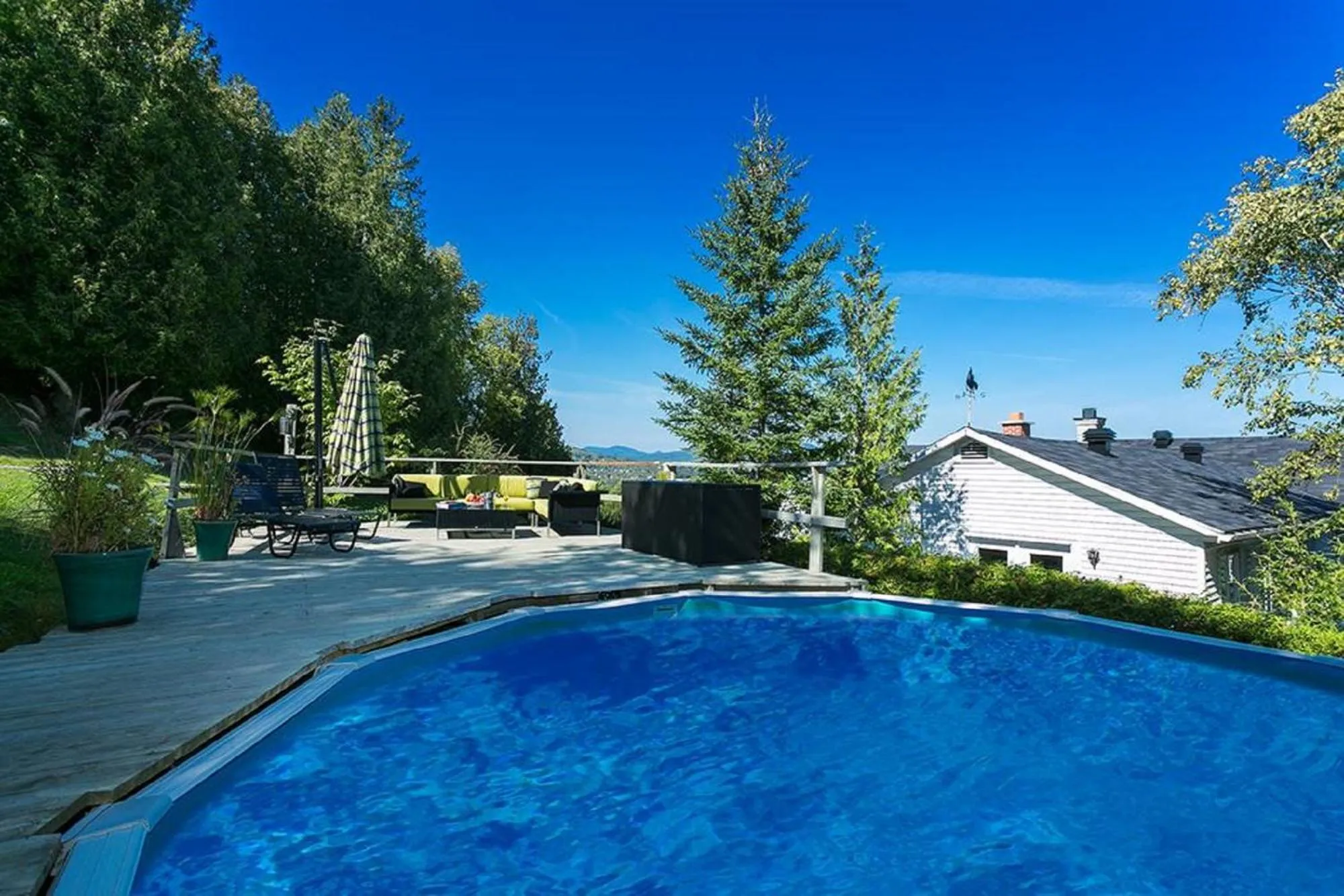 Swimming pool in 241 - La Côte Fleurie - Les Immeubles Charlevoix