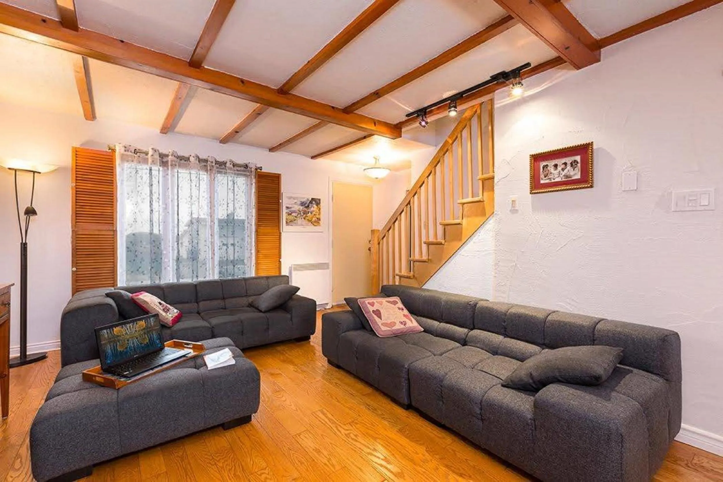 Living room in 271 - La Victorienne - Les Immeubles Charlevoix