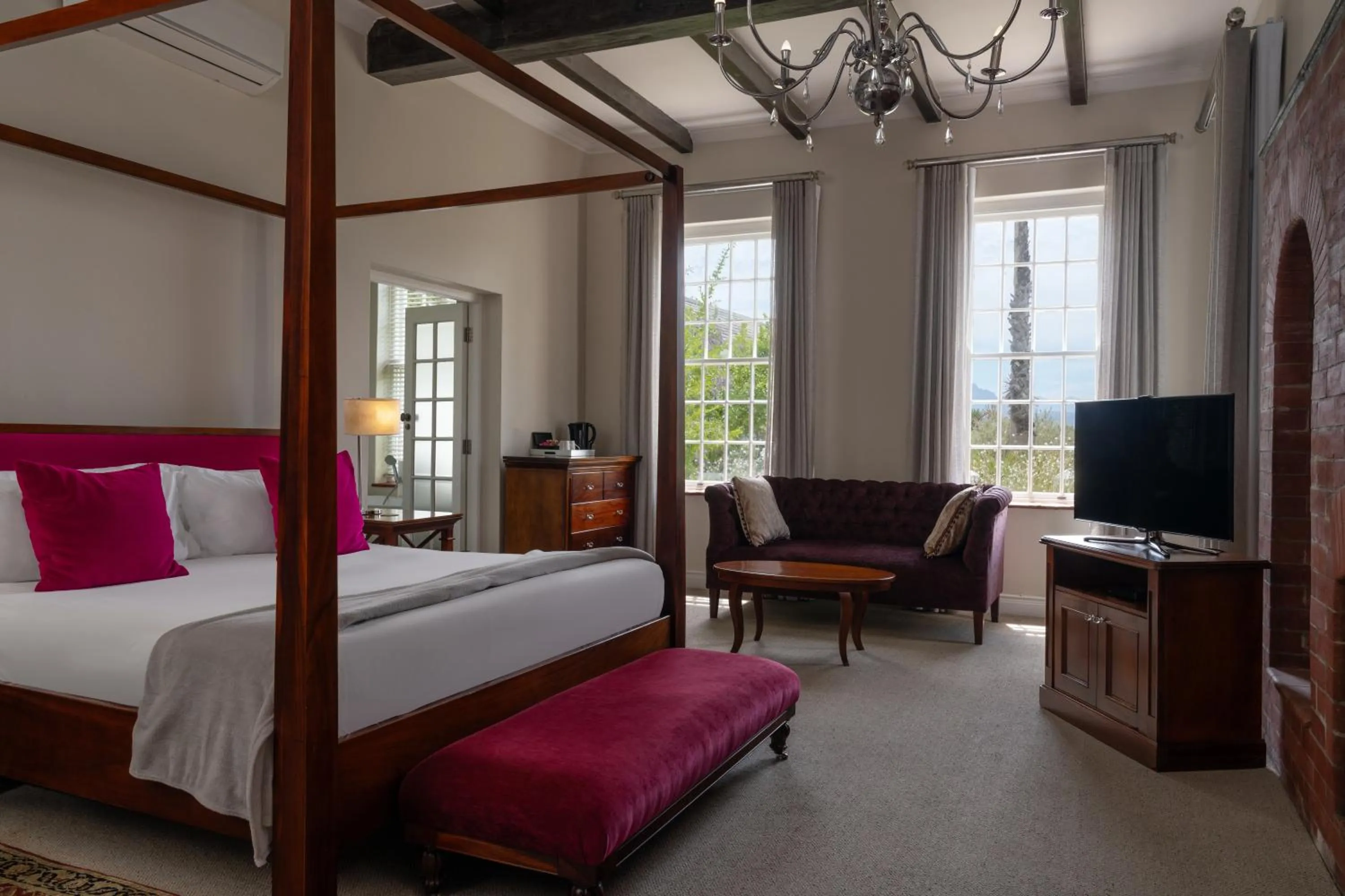 Bed in Wild Mushroom Country House