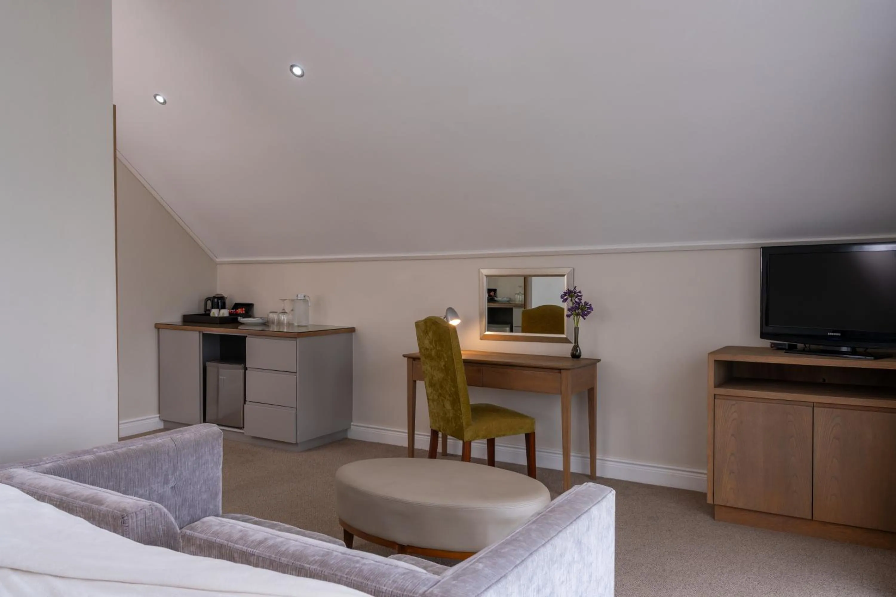 Bed in Wild Mushroom Country House