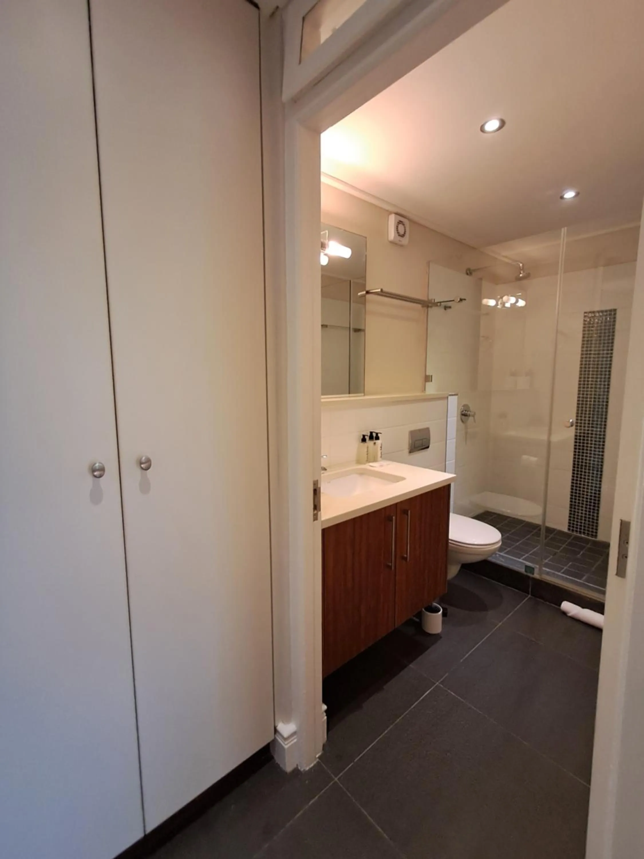 Bathroom in Wild Mushroom Country House