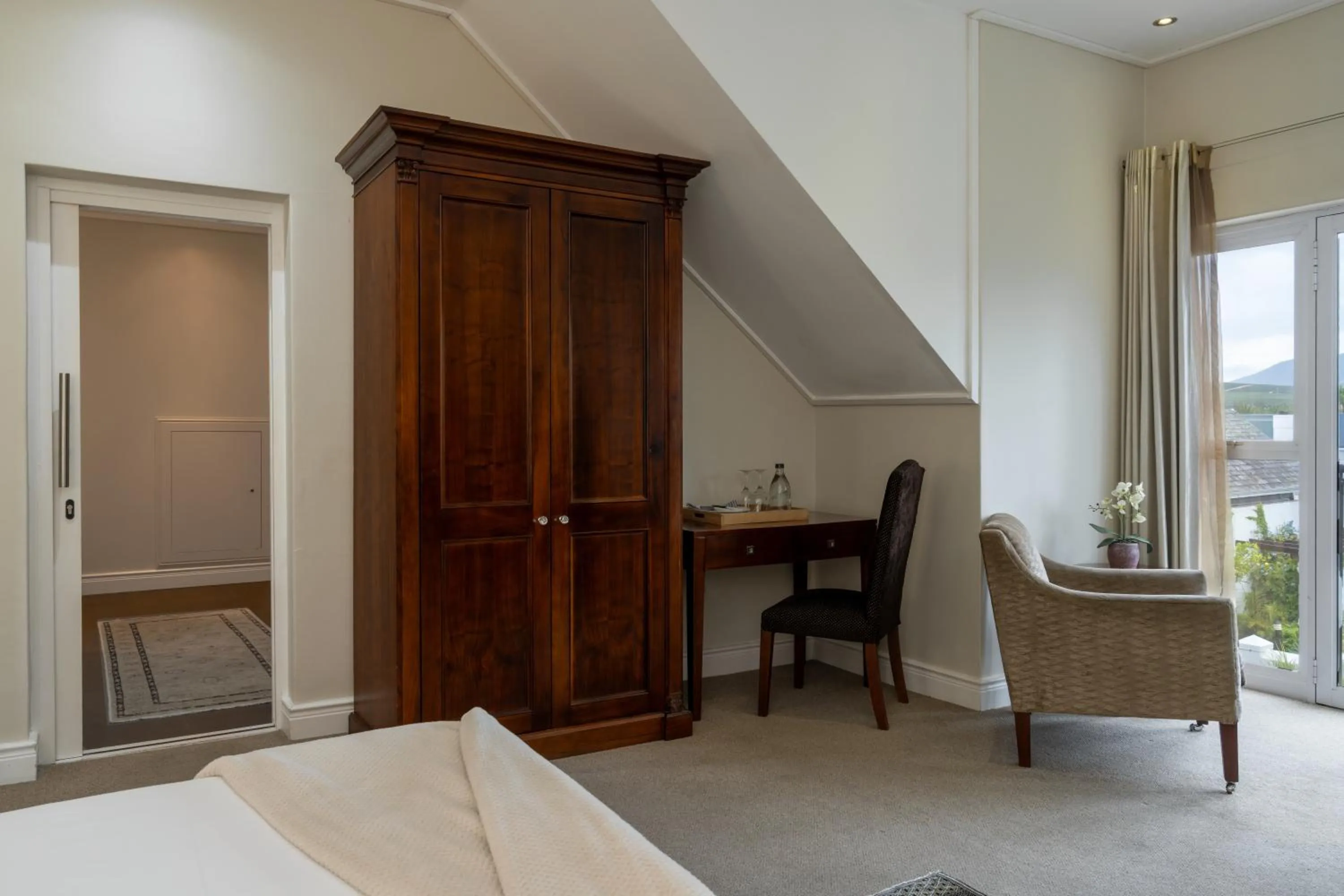 Bed in Wild Mushroom Country House