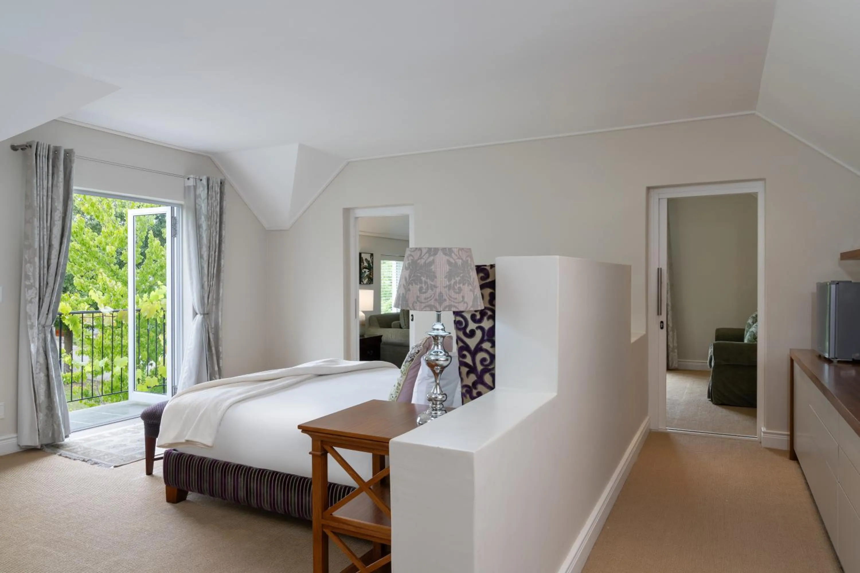 Bed in Wild Mushroom Country House