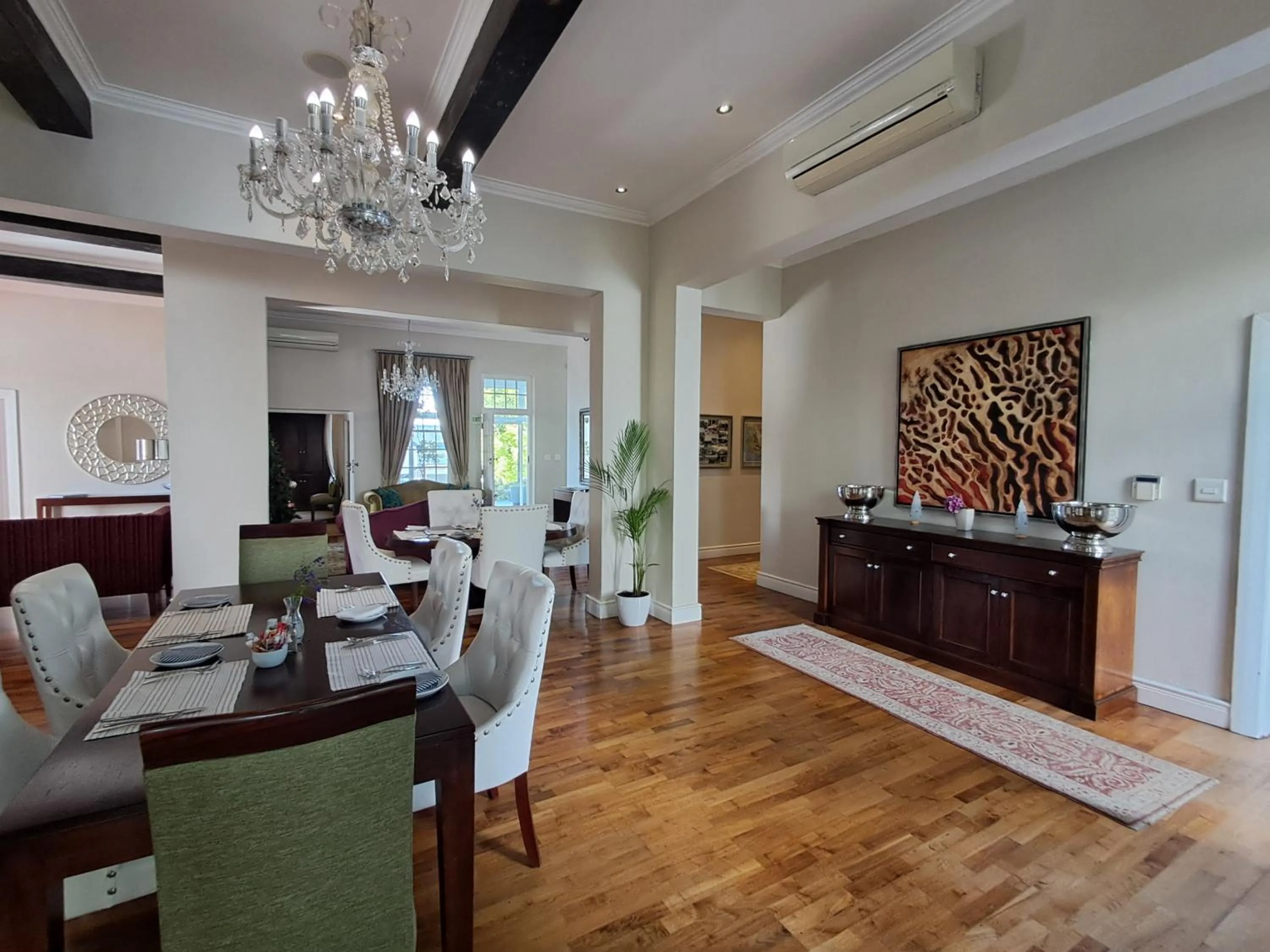 Breakfast in Wild Mushroom Country House