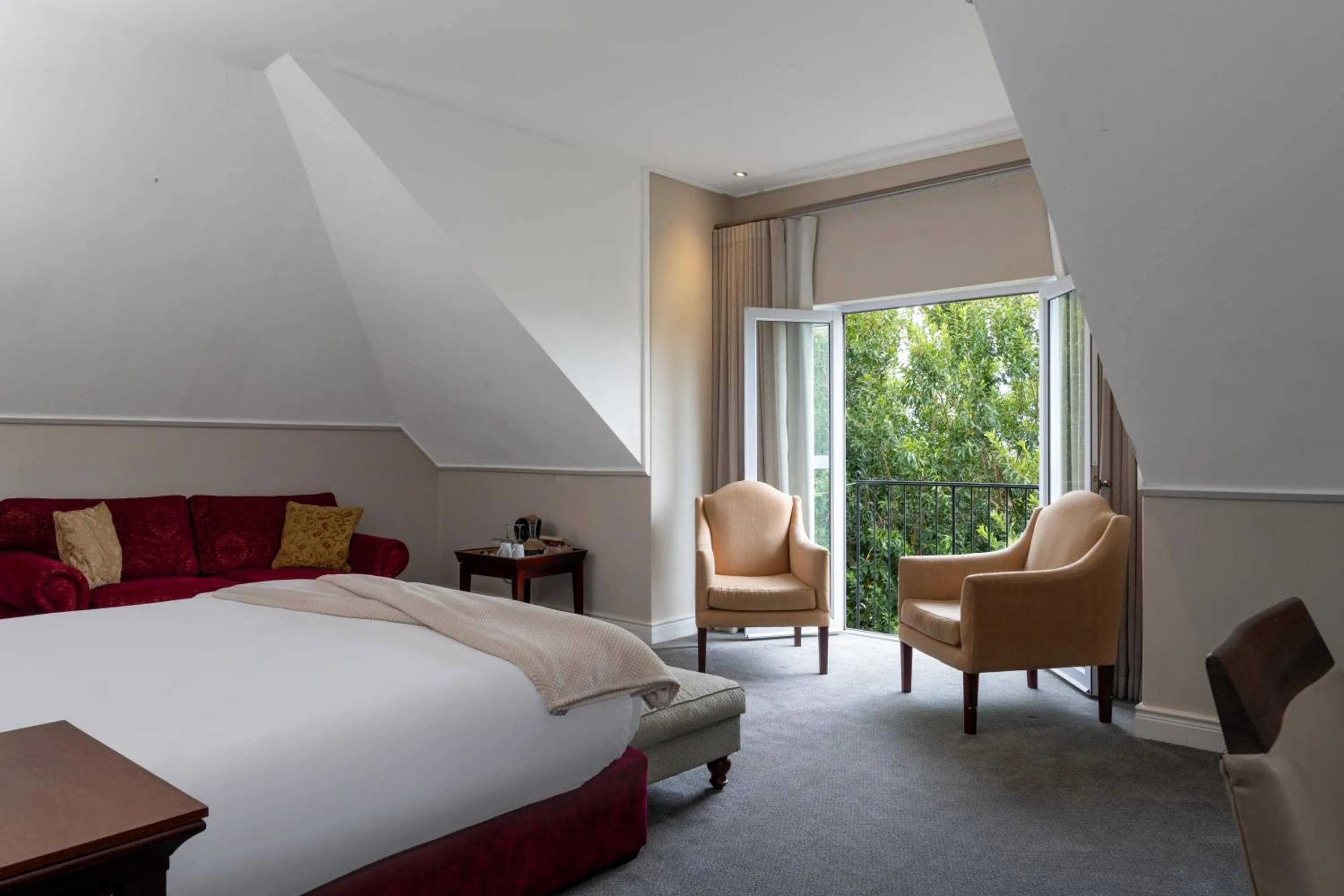 Bed in Wild Mushroom Country House