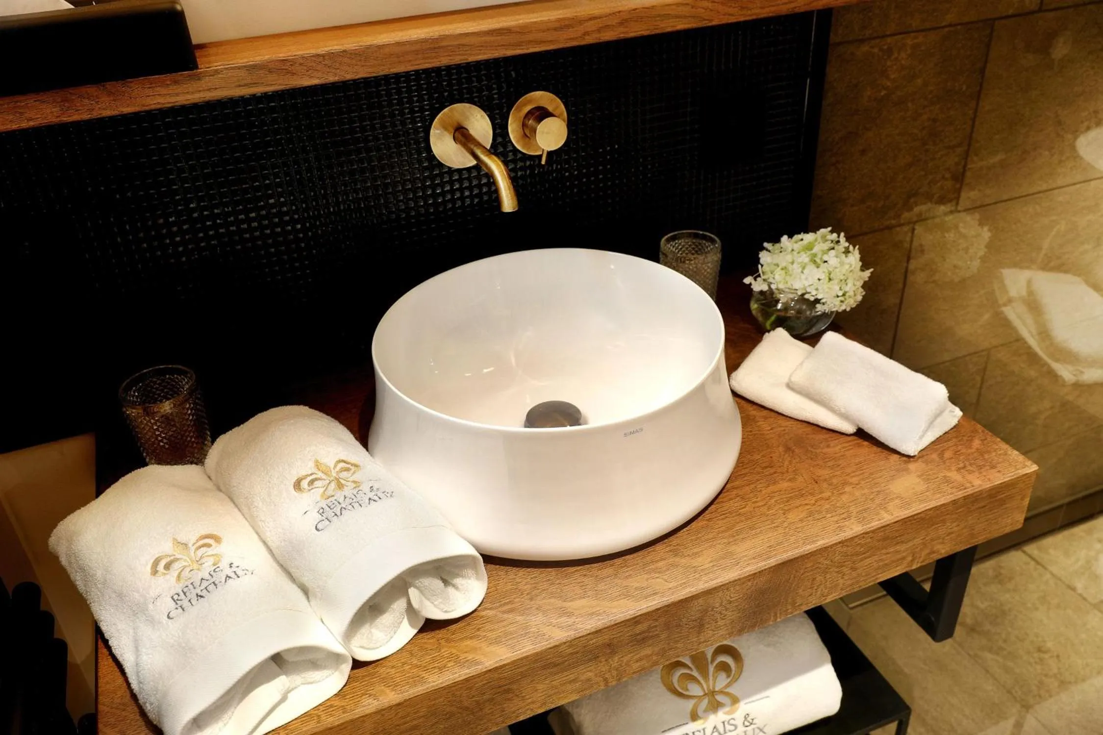 Bathroom in Chateau De Germigney