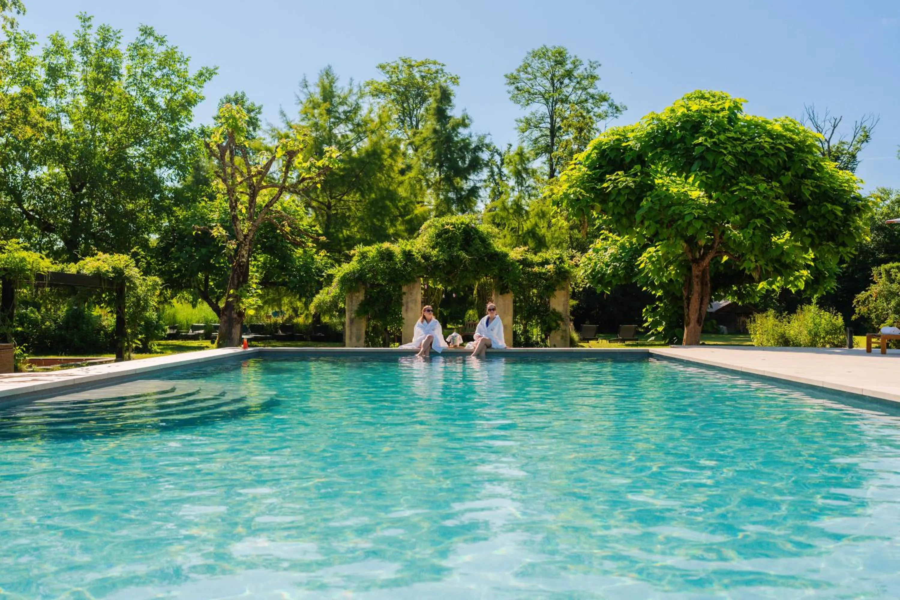 Swimming pool in Chateau De Germigney