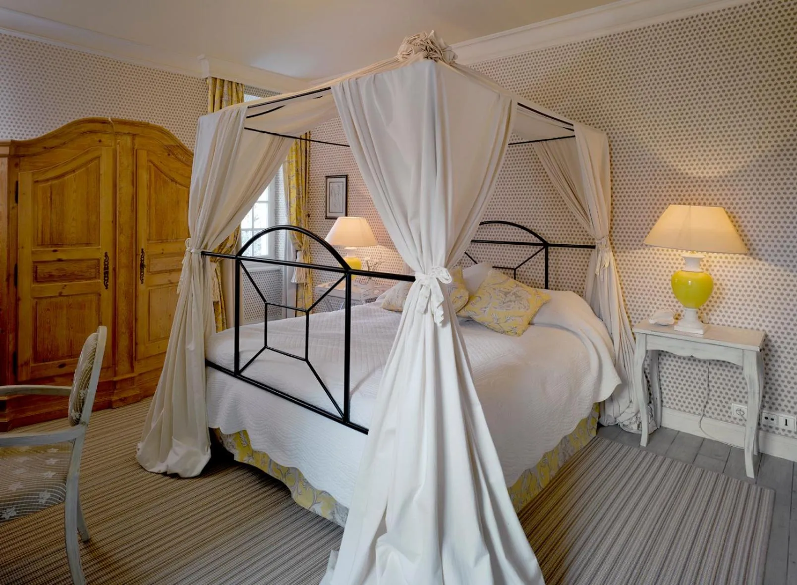 Bed in Chateau De Germigney