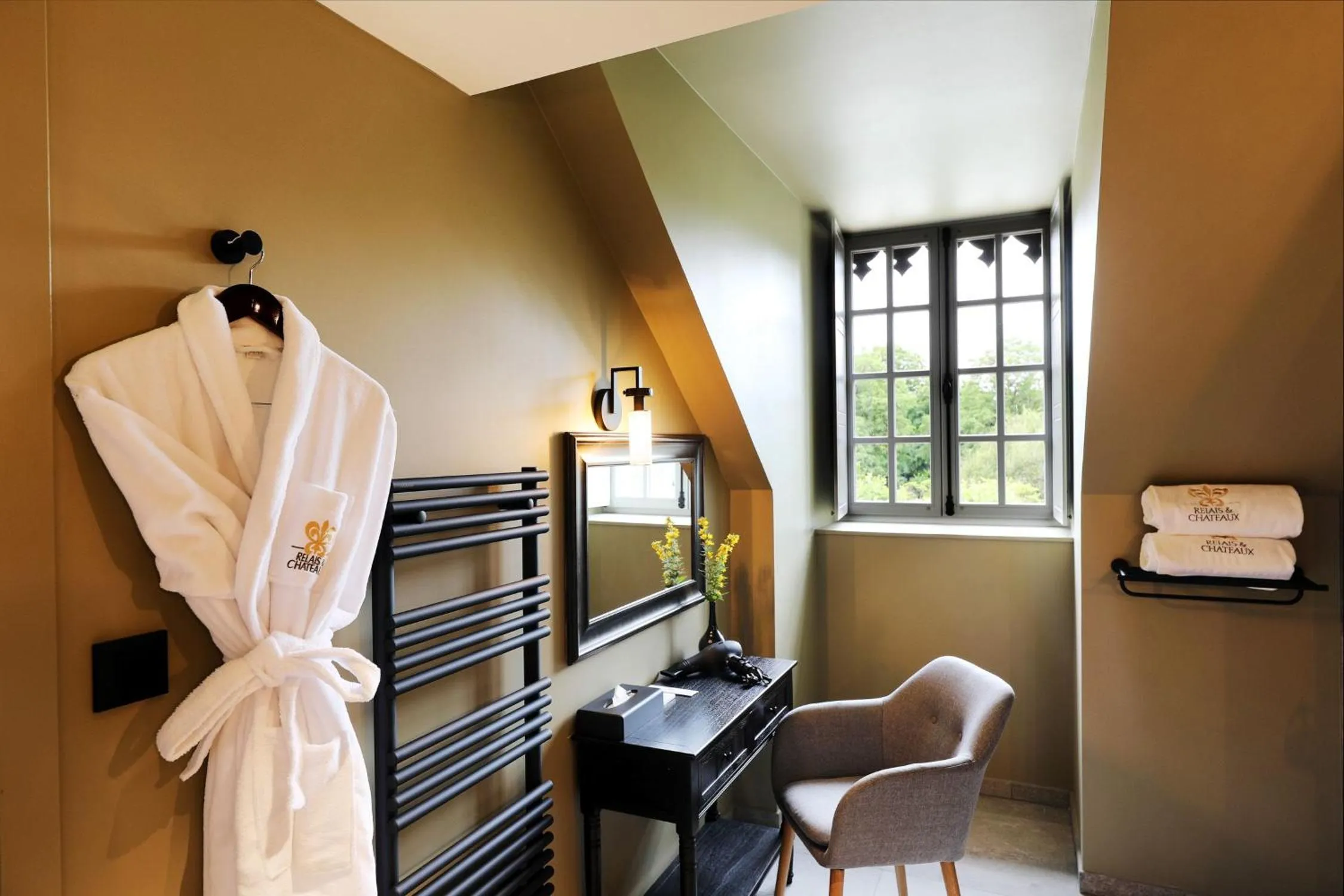 Bathroom in Chateau De Germigney