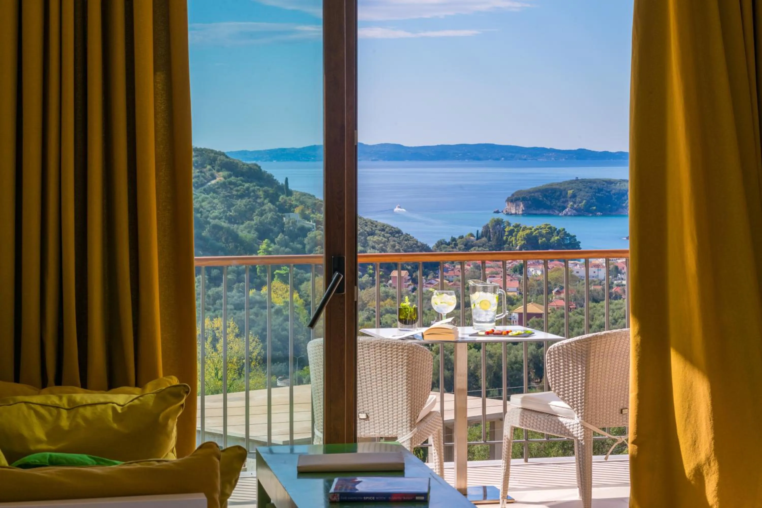 Day in Salvator Villas & Spa Hotel