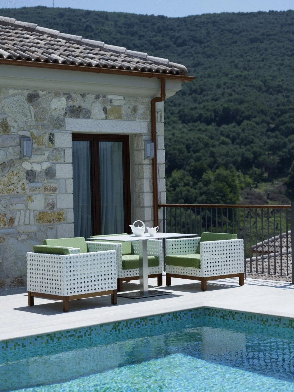 Swimming pool in Salvator Villas & Spa Hotel