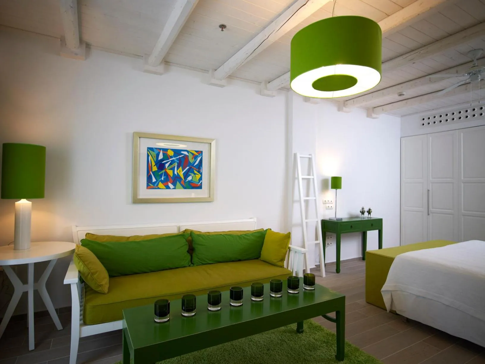 Coffee/tea facilities in Salvator Villas & Spa Hotel