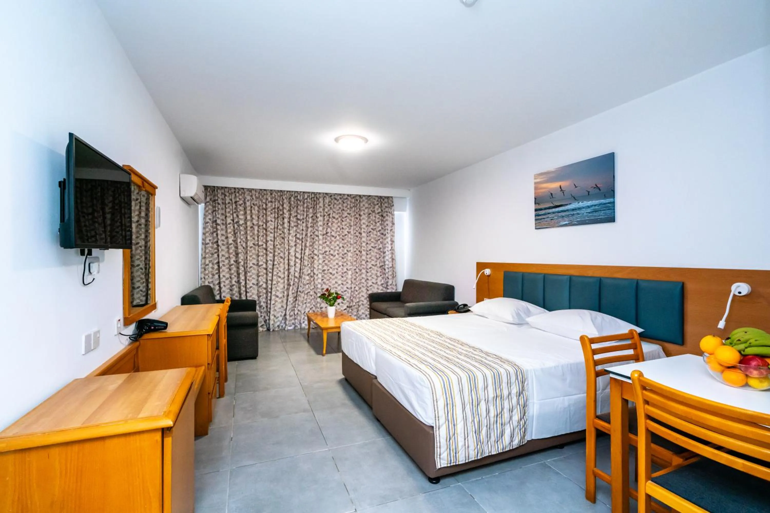 Bedroom, Bed in Helios Bay Hotel and Suites