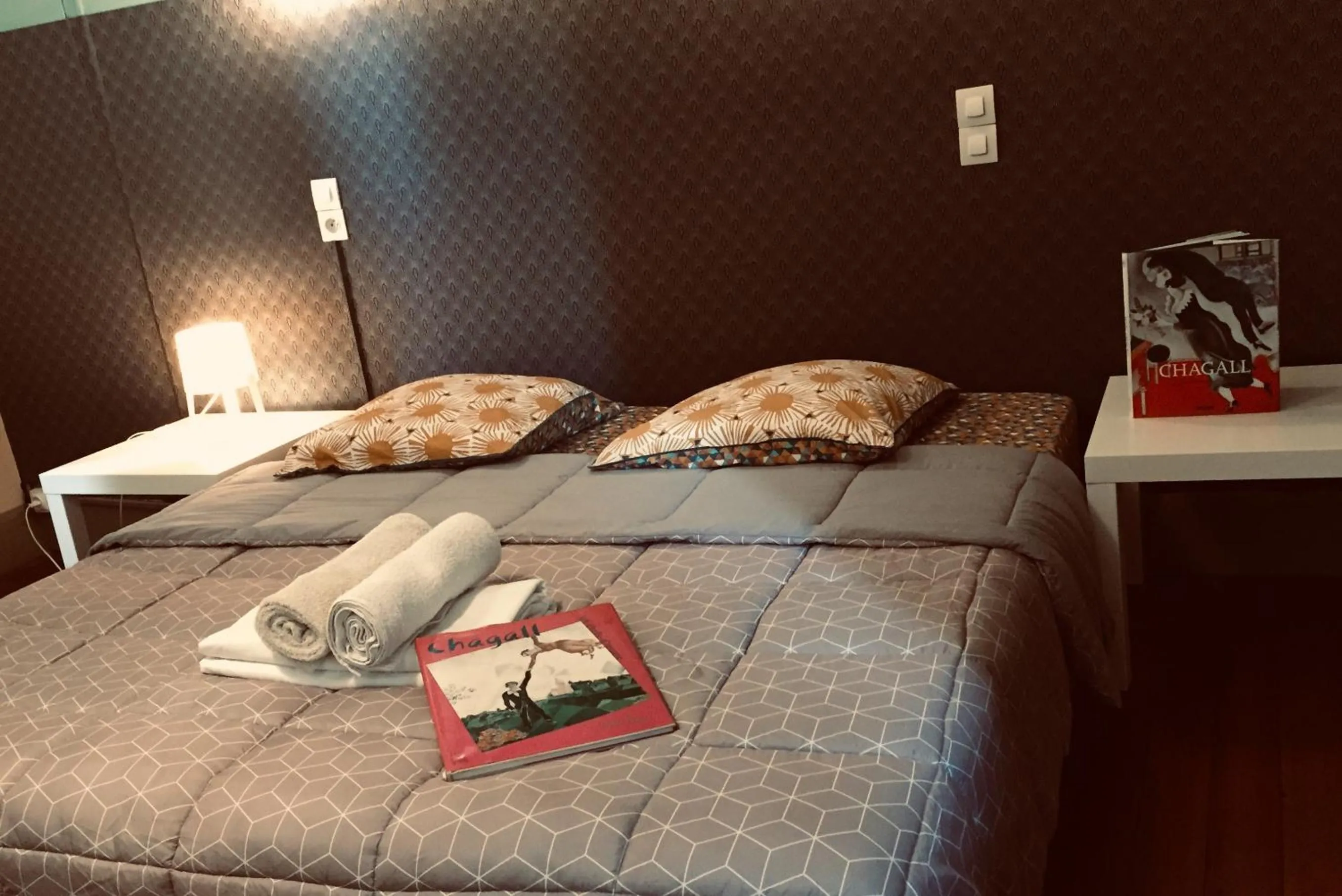 " Venez DormiR Chez Nous " #Condom#Gascogne#d'Artagnan#Armagnac#Le Bonheur est dans le GERS