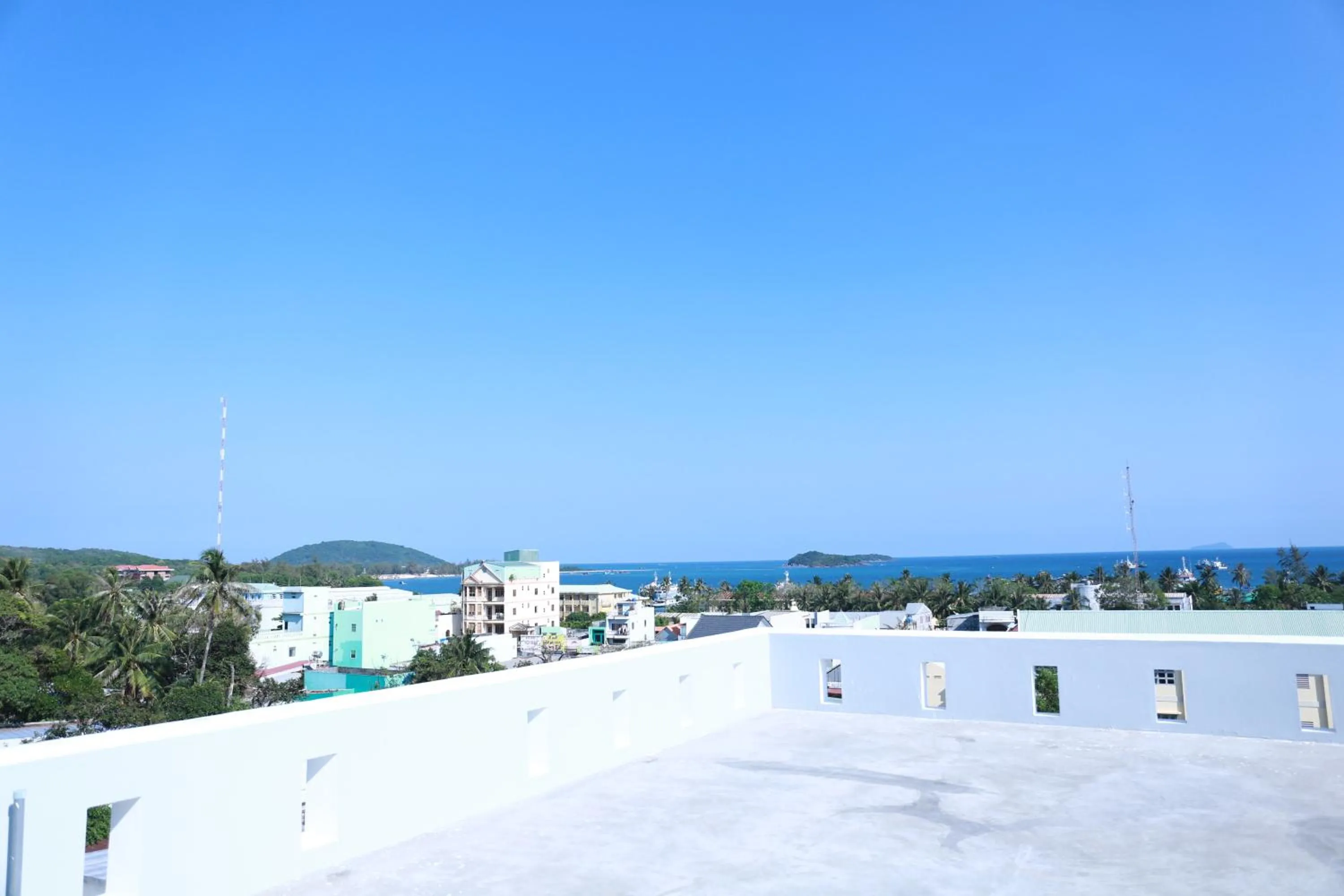 Nearby landmark in Lien Thong Hotel