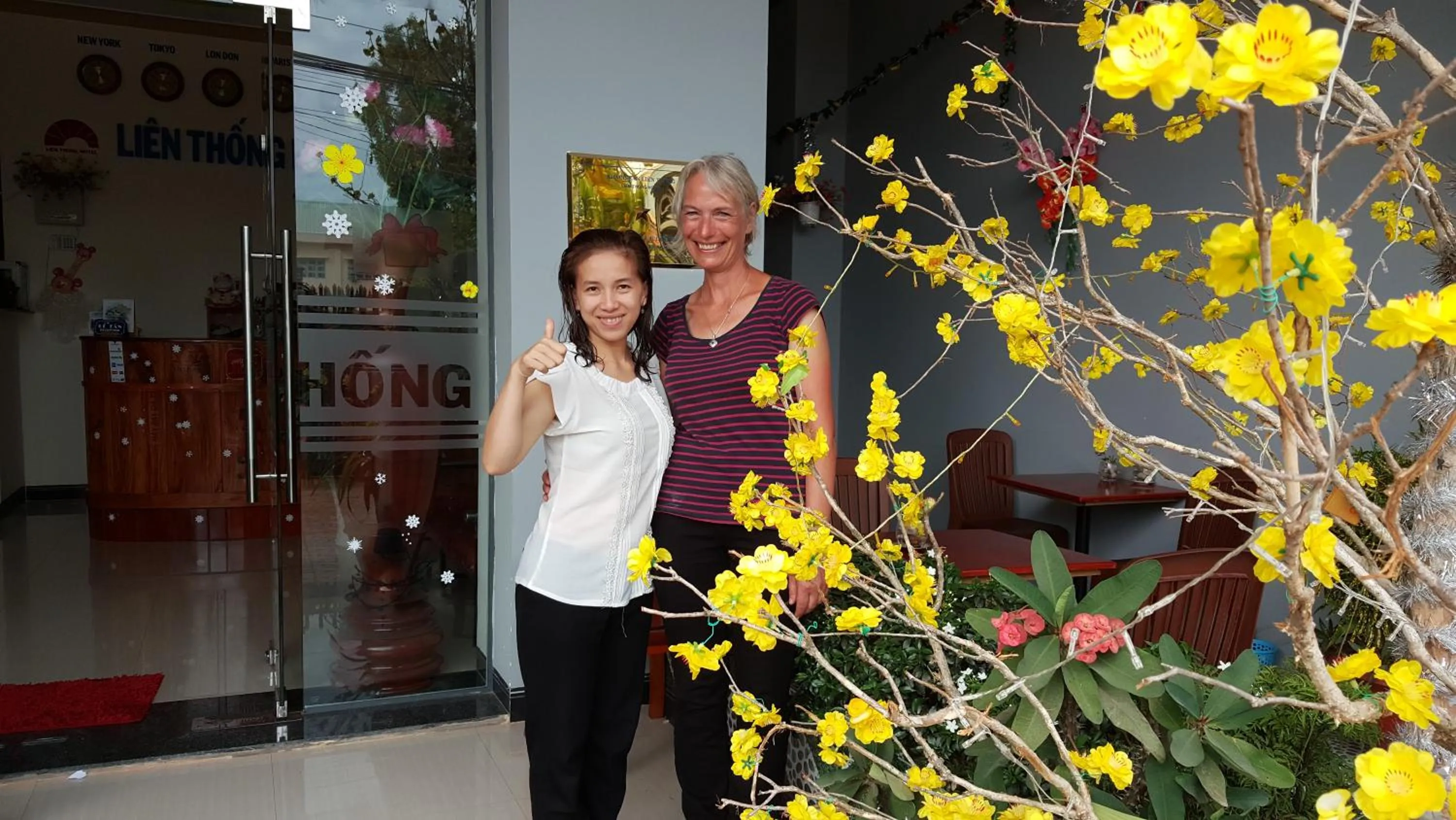 Facade/entrance in Lien Thong Hotel