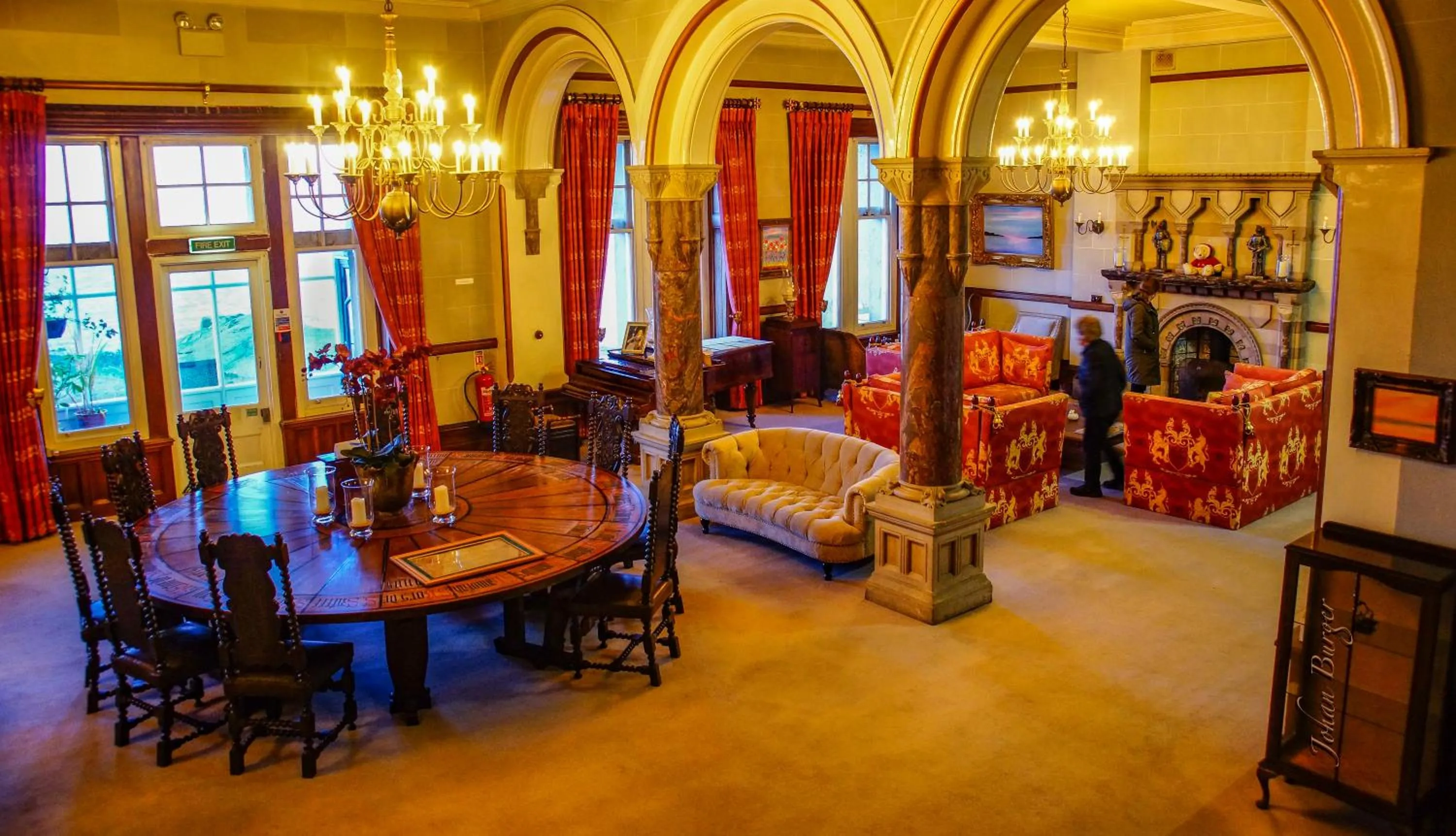 Communal lounge/ TV room, Bed in Camelot Castle Hotel