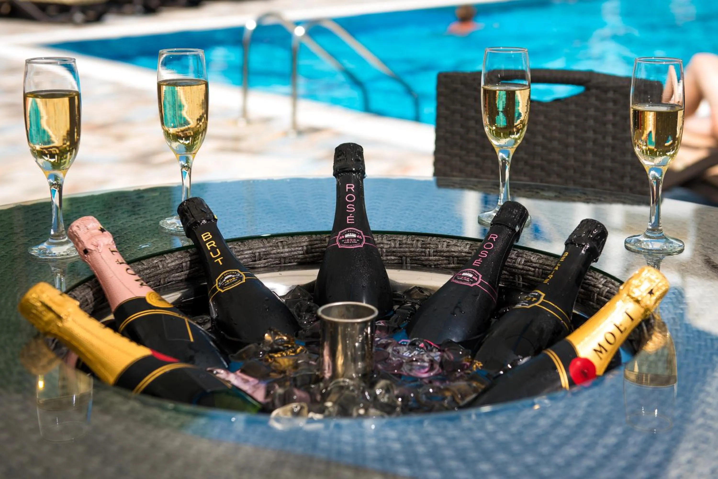 Swimming pool in Siena Palace