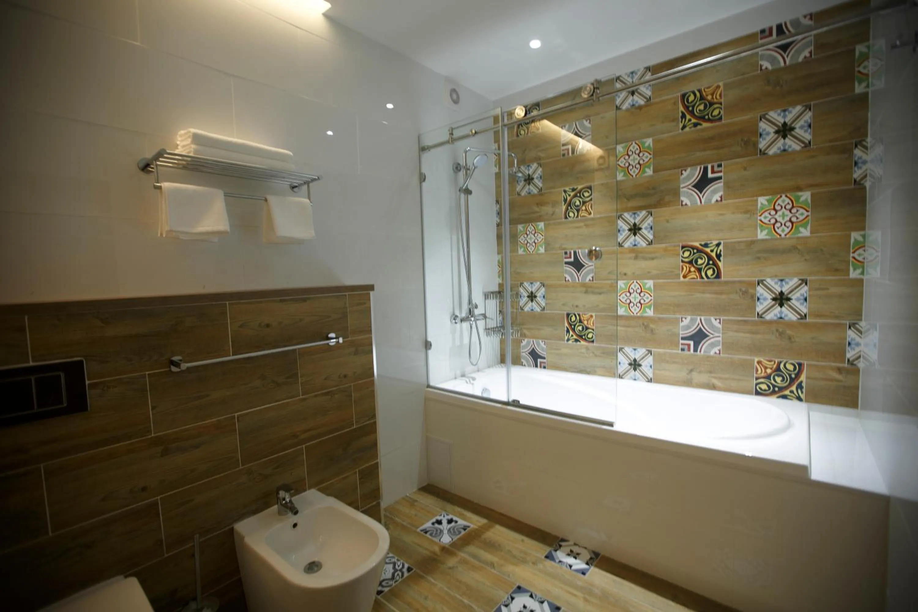 Bathroom in GREEN Which Hotel