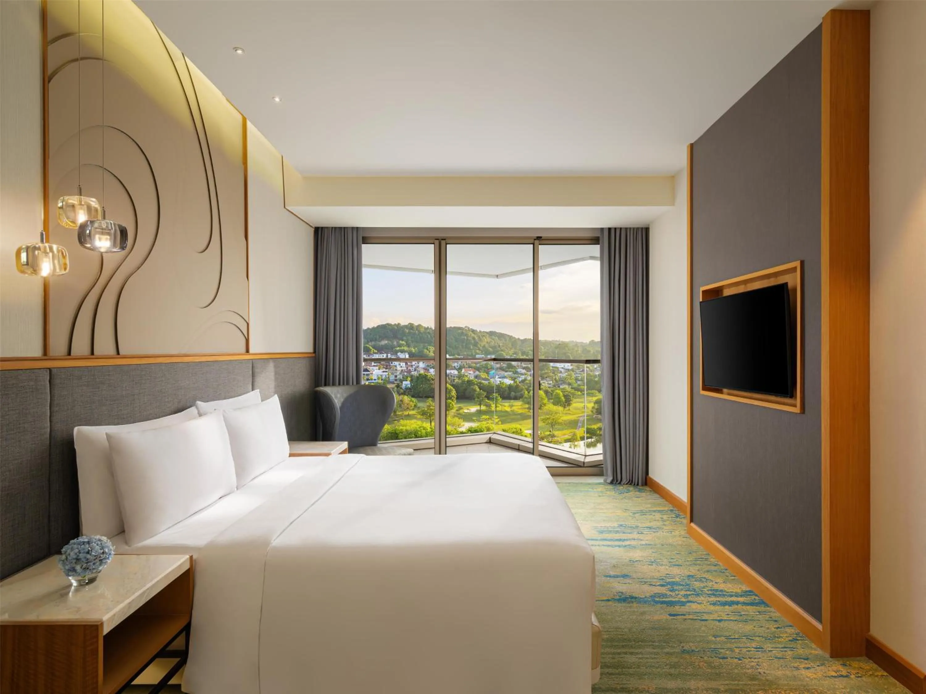 Photo of the whole room, Bed in Radisson Golf & Convention Center Batam