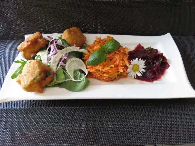 Restaurant/places to eat in Hotel mon Soleil