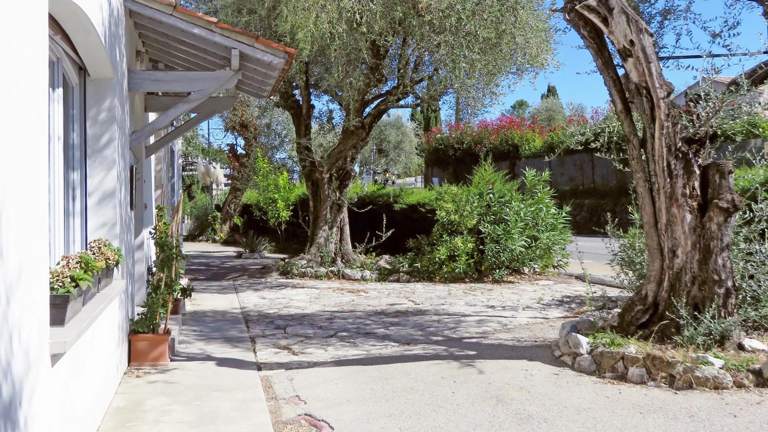 Facade/entrance in Hotel mon Soleil