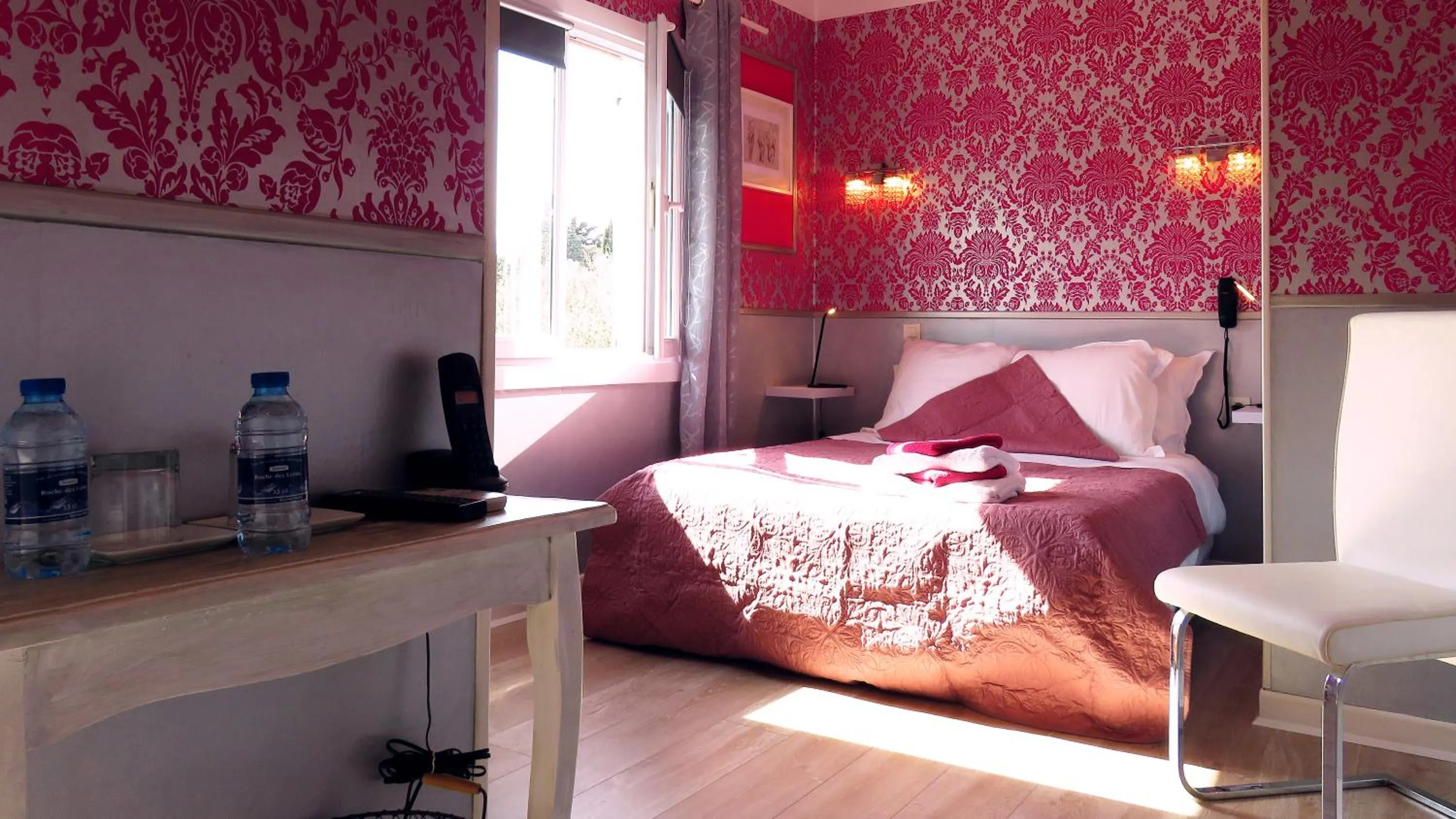 Photo of the whole room, Bed in Hotel mon Soleil