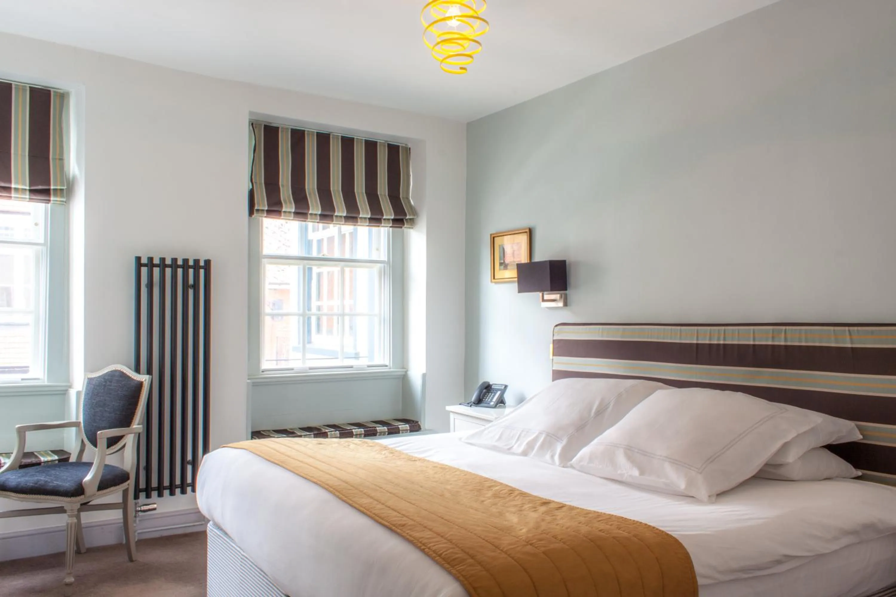 Bed in The Salutation Inn