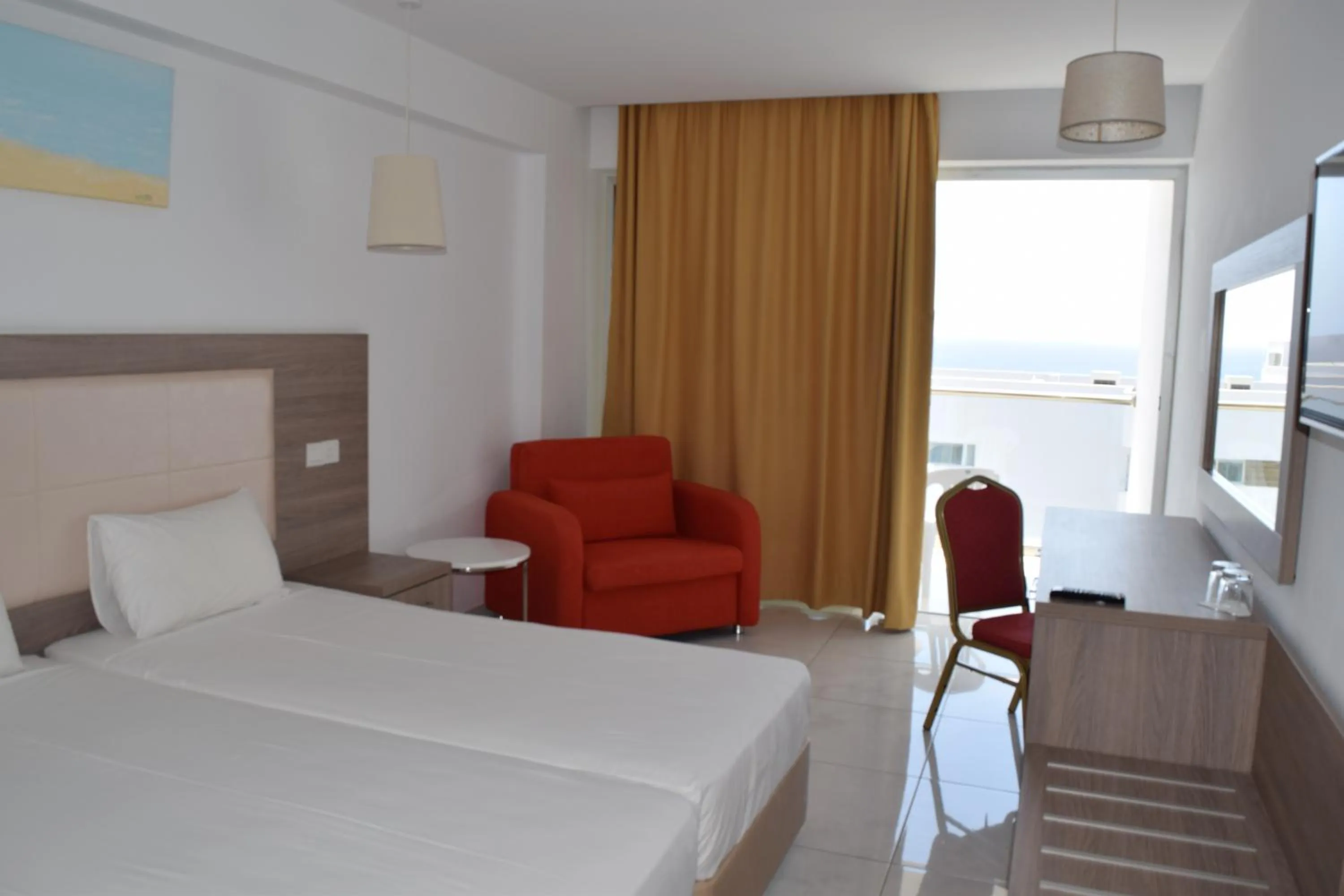 Photo of the whole room, Bed in Corfu Hotel