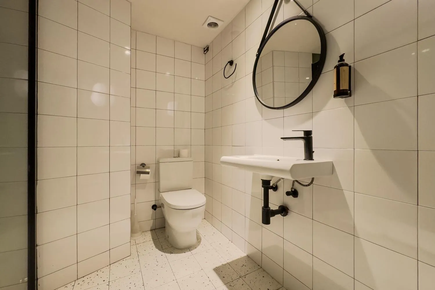 Bathroom in Smartr Barcelona Ramblas