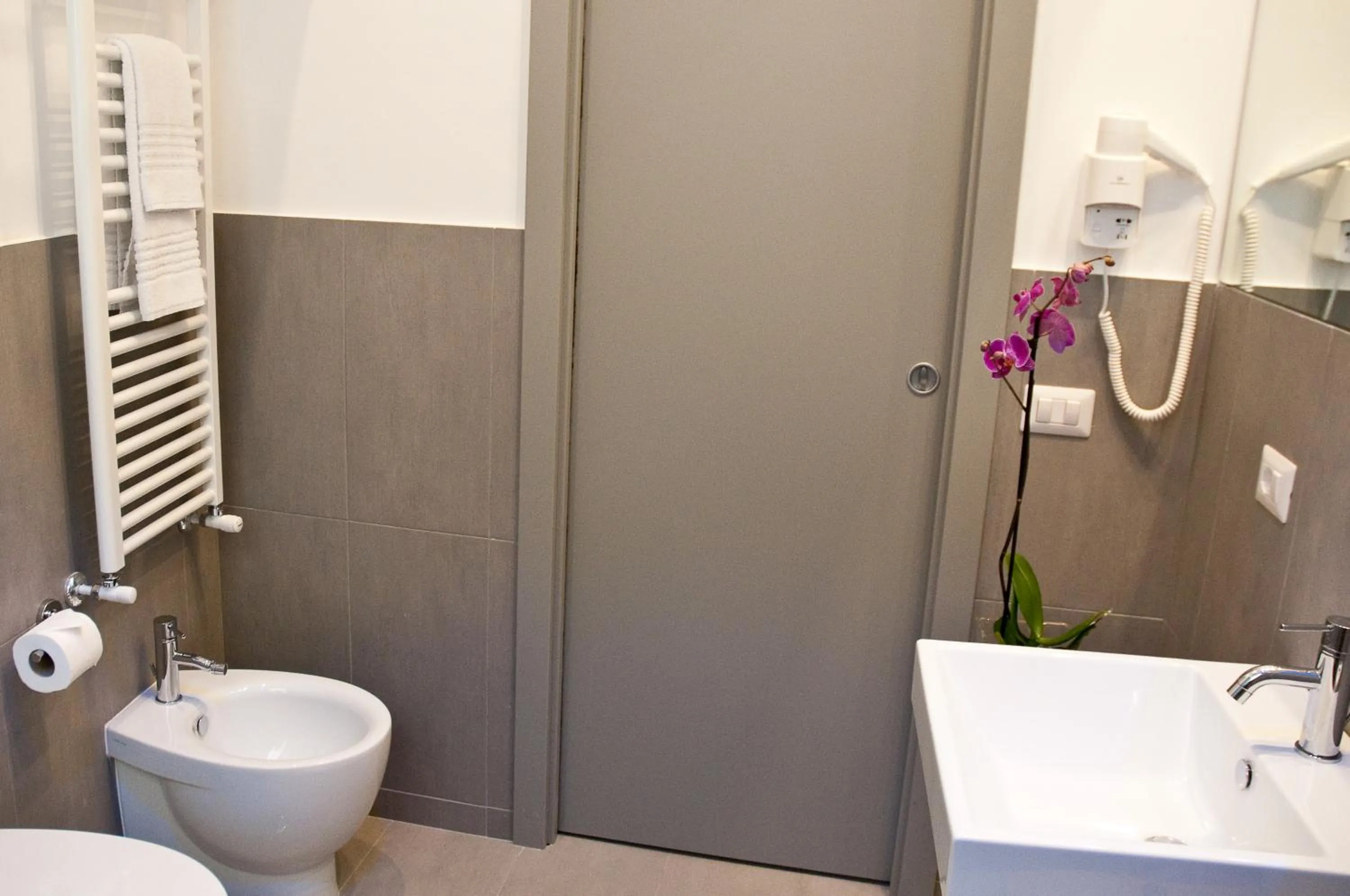 Toilet in Giuturna Boutique Hotel