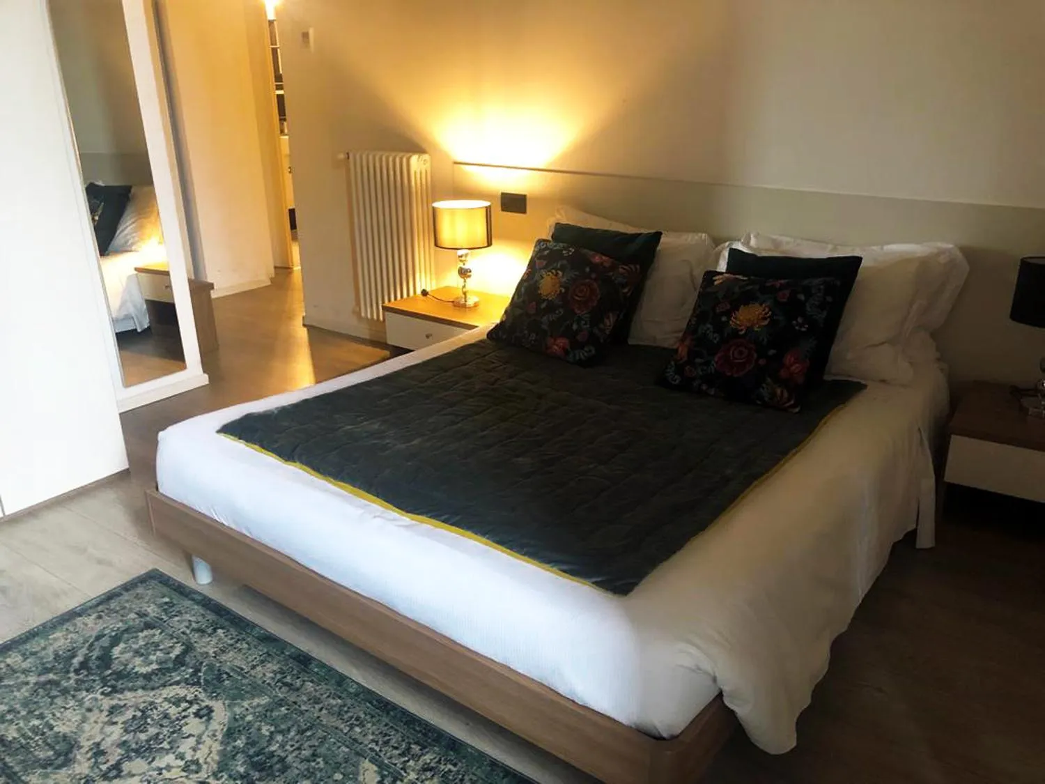 Shower, Bed in Giuturna Boutique Hotel