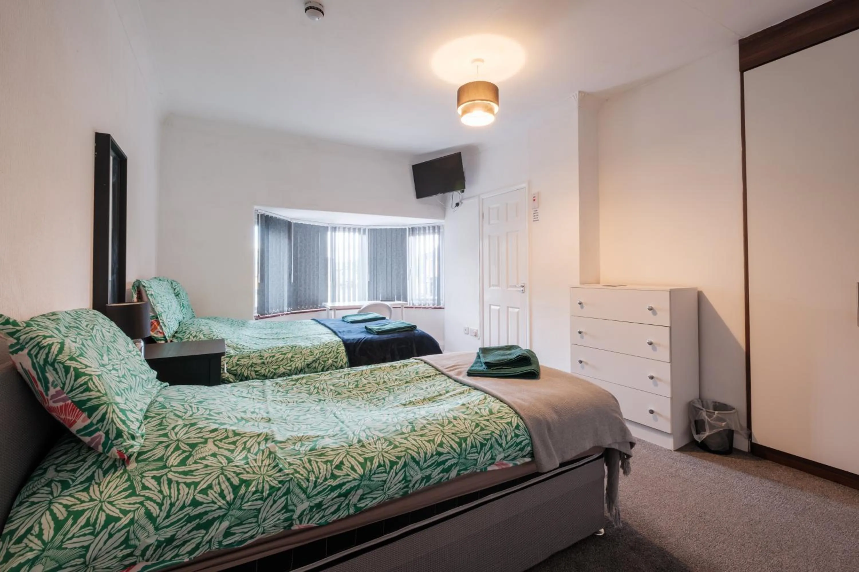 Bedroom, Bed in OYO The Pickering Park Hotel