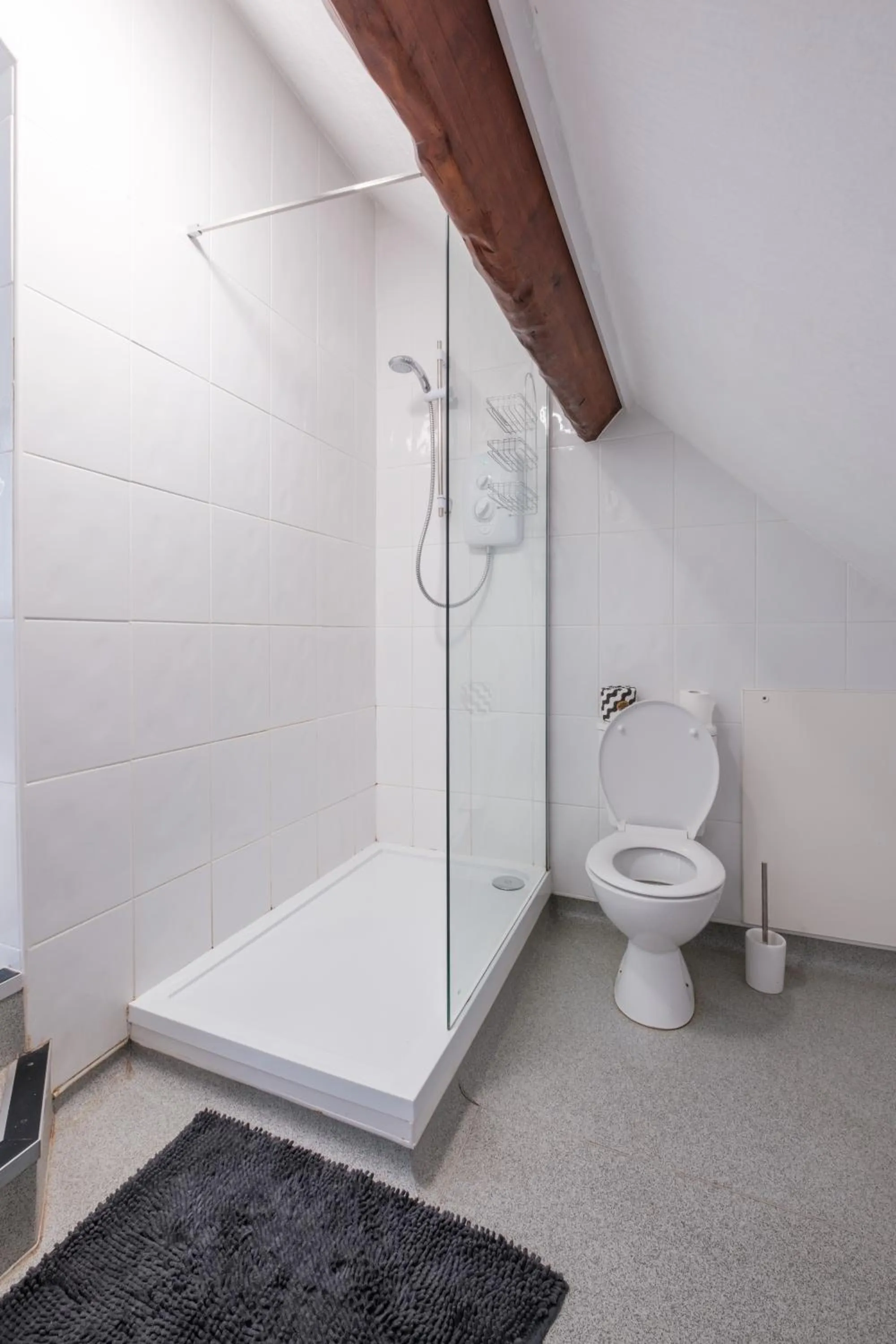 Bathroom in OYO The Pickering Park Hotel