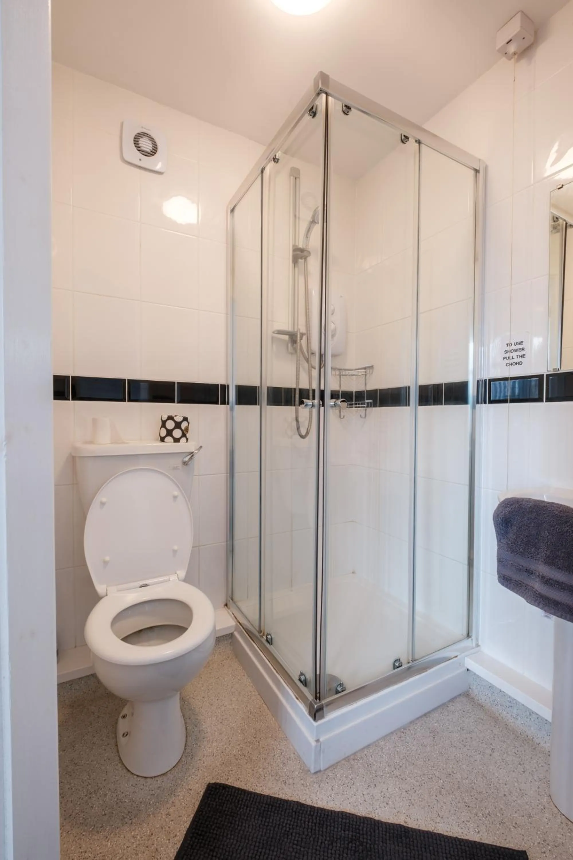 Bathroom in OYO The Pickering Park Hotel