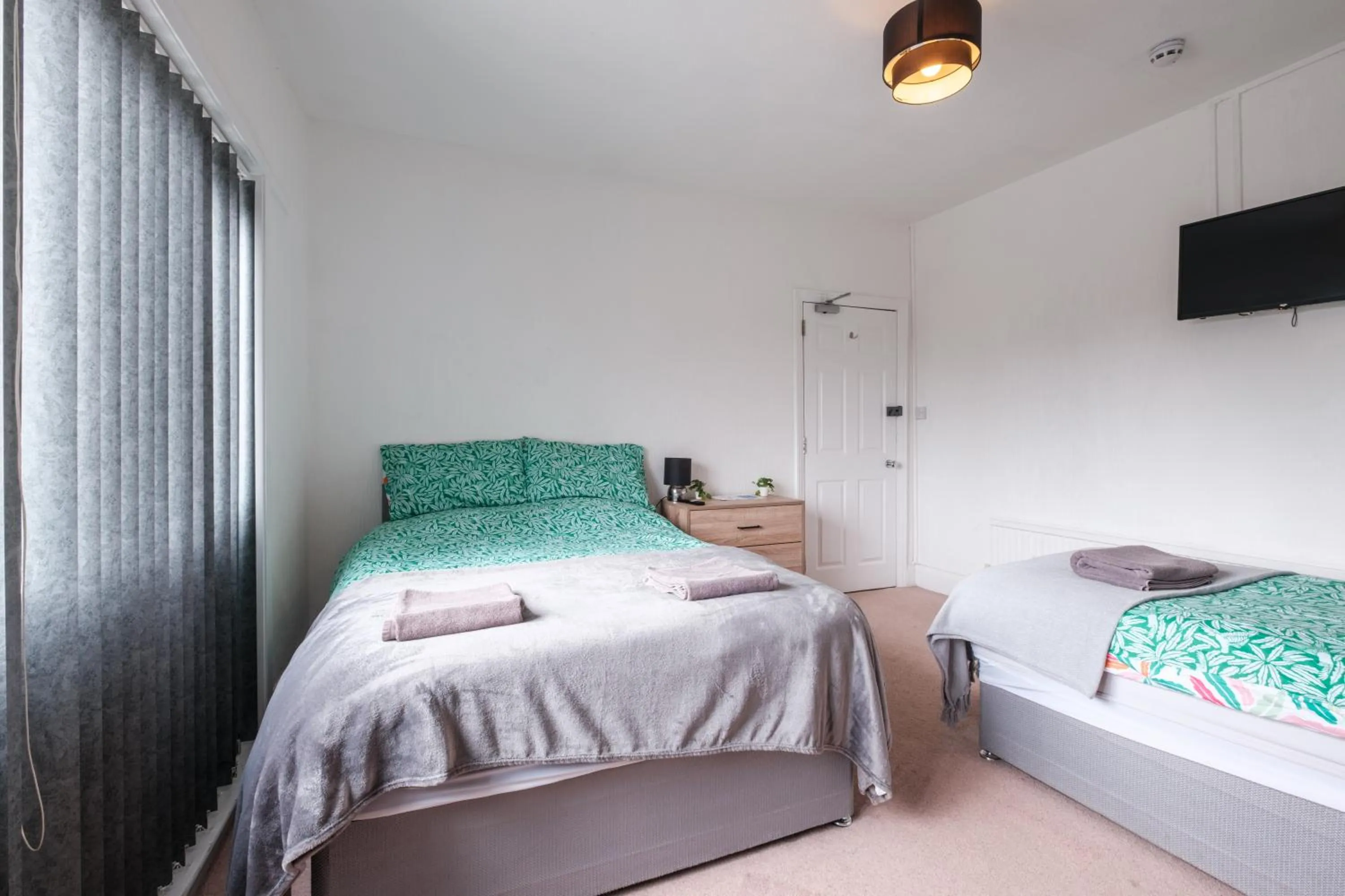 Bedroom, Bed in OYO The Pickering Park Hotel