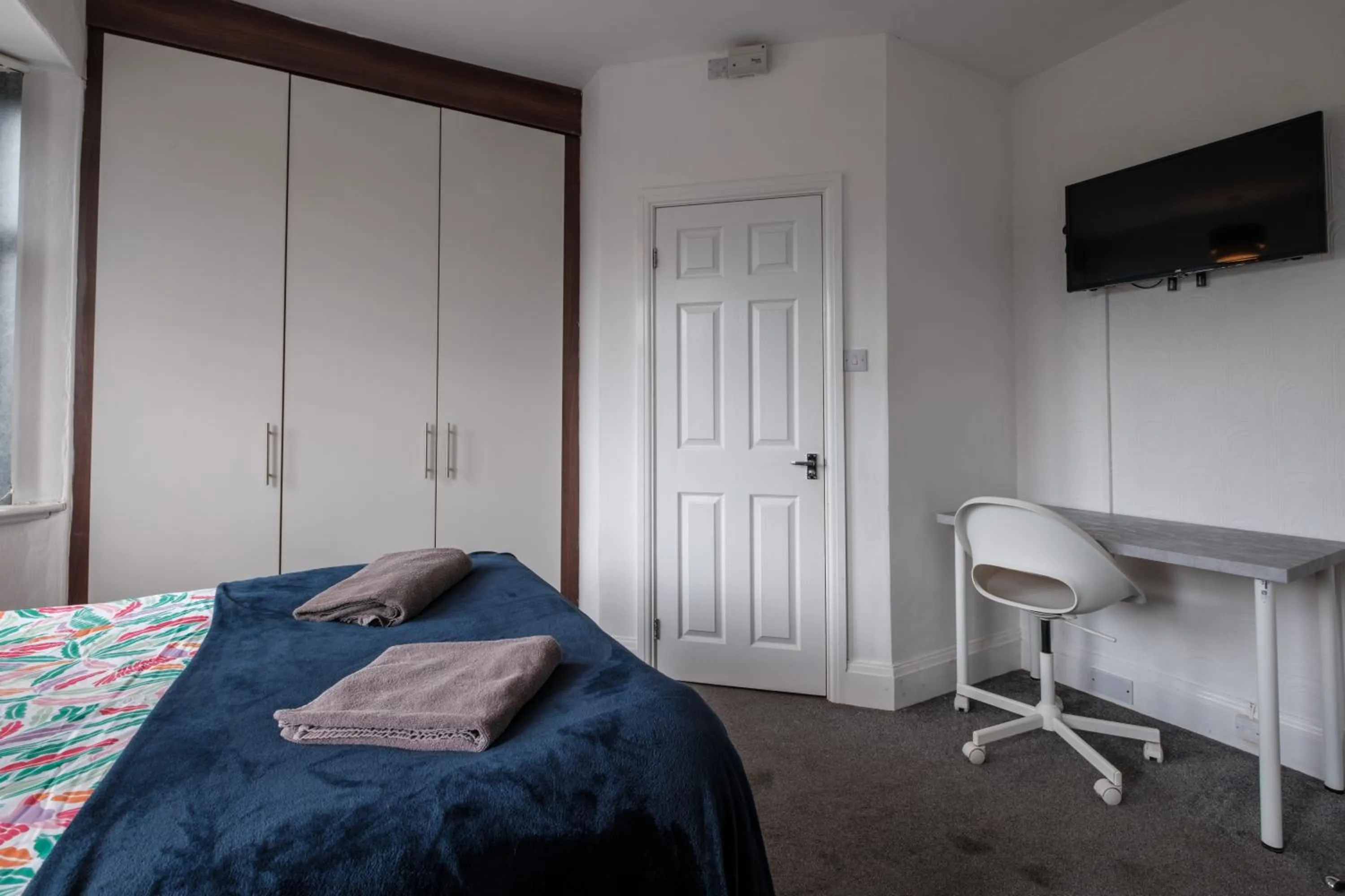 Bedroom, Bed in OYO The Pickering Park Hotel