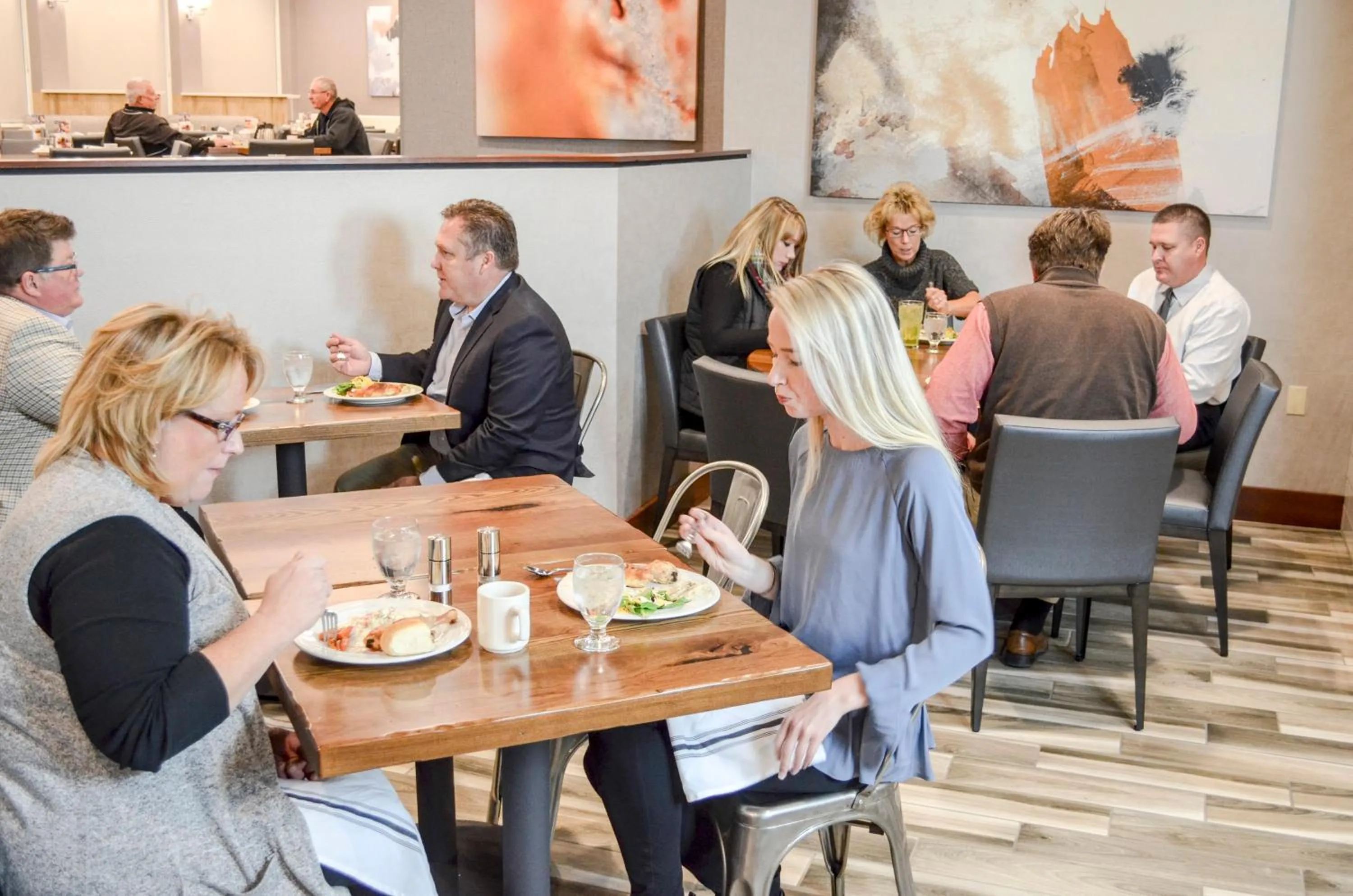 Restaurant/places to eat in Holiday Inn Fargo by IHG