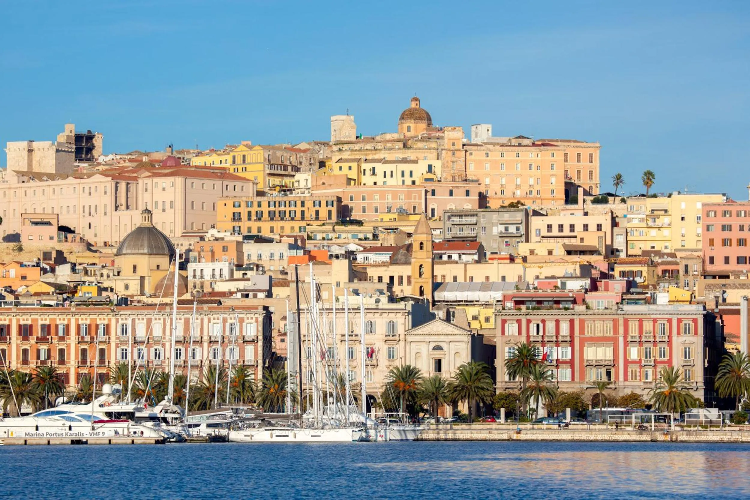 Neighbourhood in Birkin Porto 1870